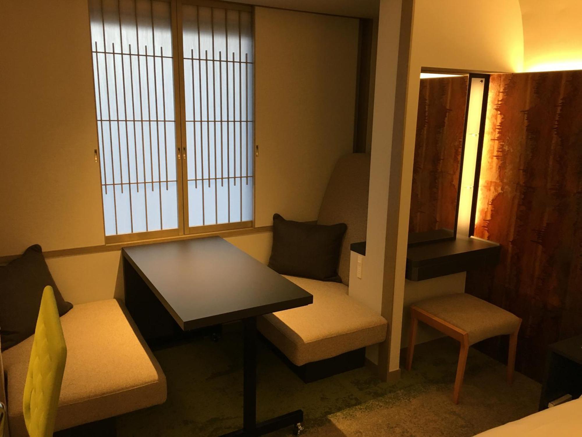 Deluxe Two Beds Non-Smoking