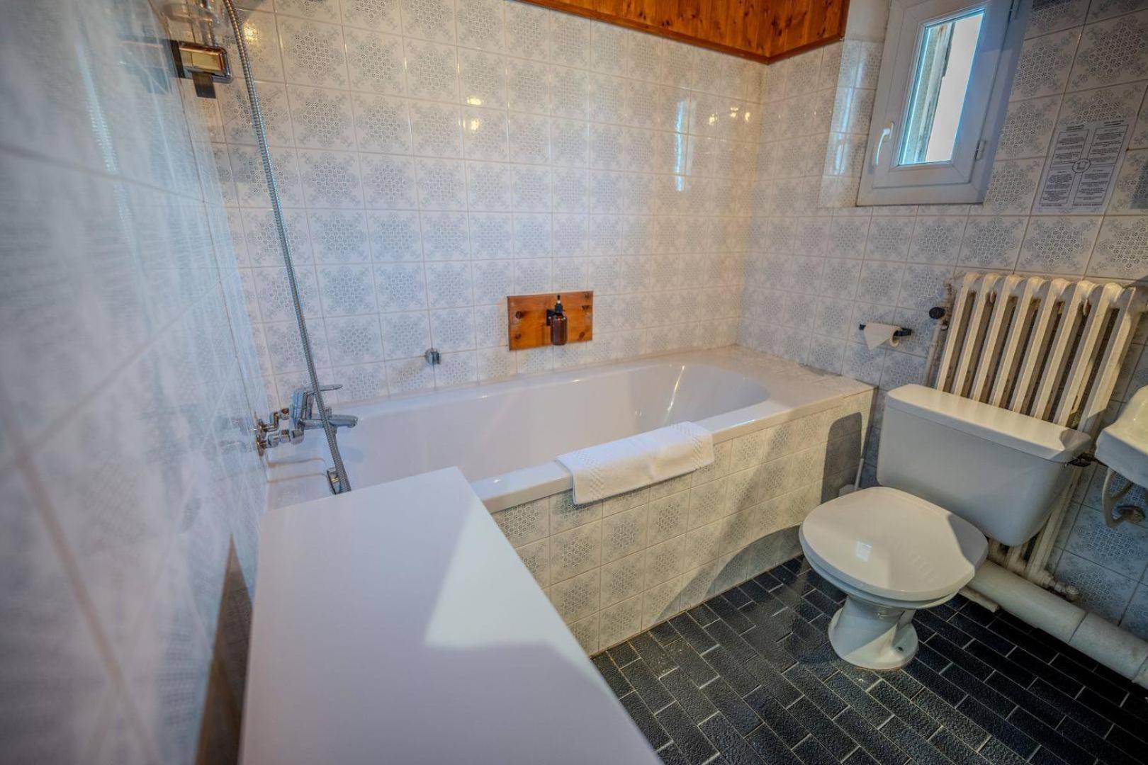 Superior Double Room,1645018516:JPEG