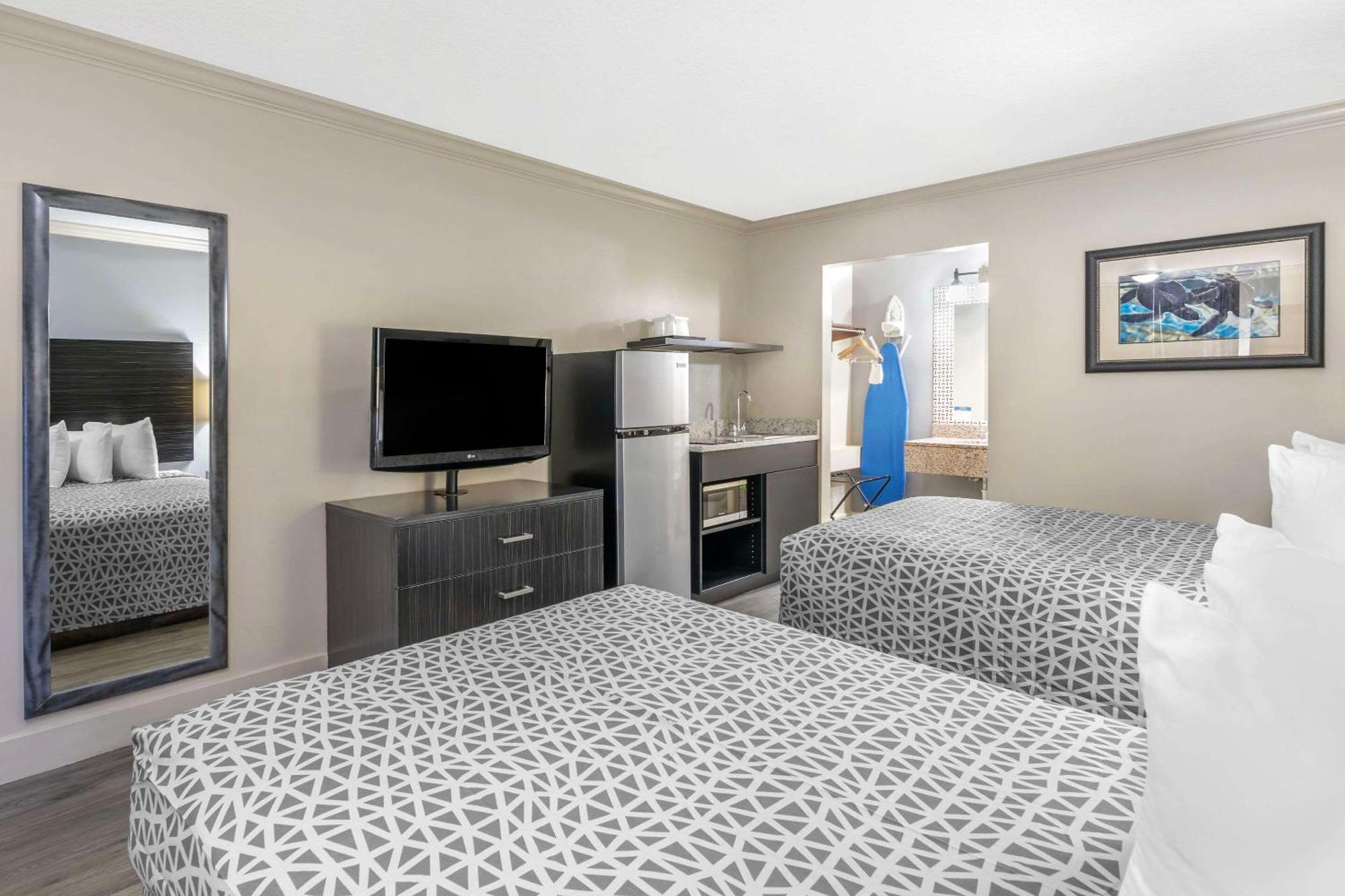Standard Room Two Double Beds Non-Smoking
