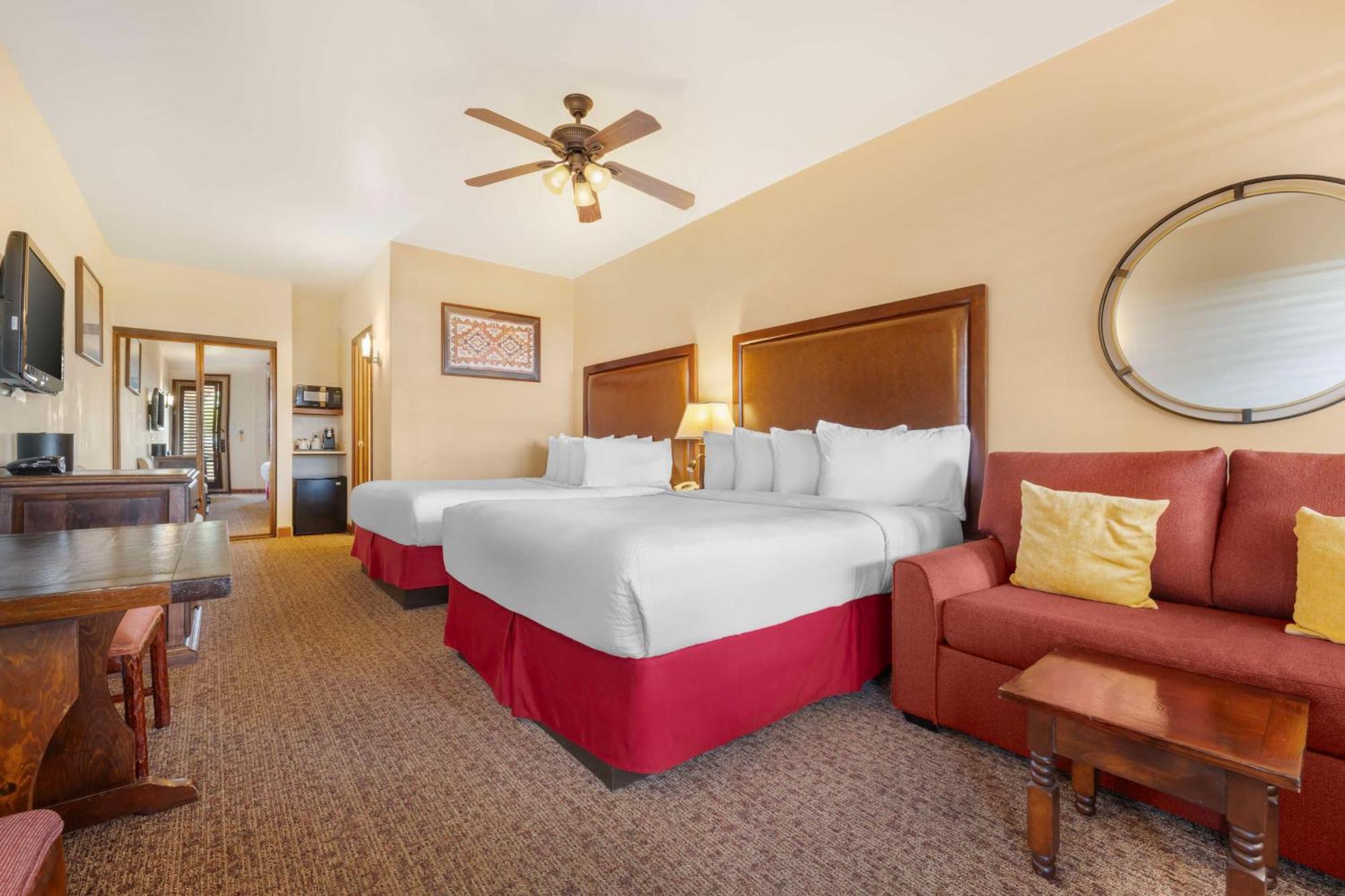 Large Queen Room Two Queen Beds Non-Smoking,1645652058:JPEG
