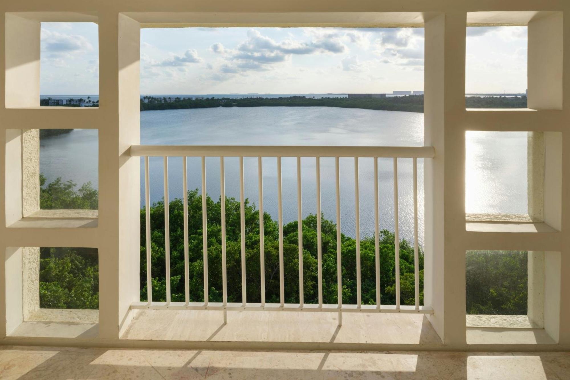 Deluxe Double Room Two Double Beds Balcony Lagoon View