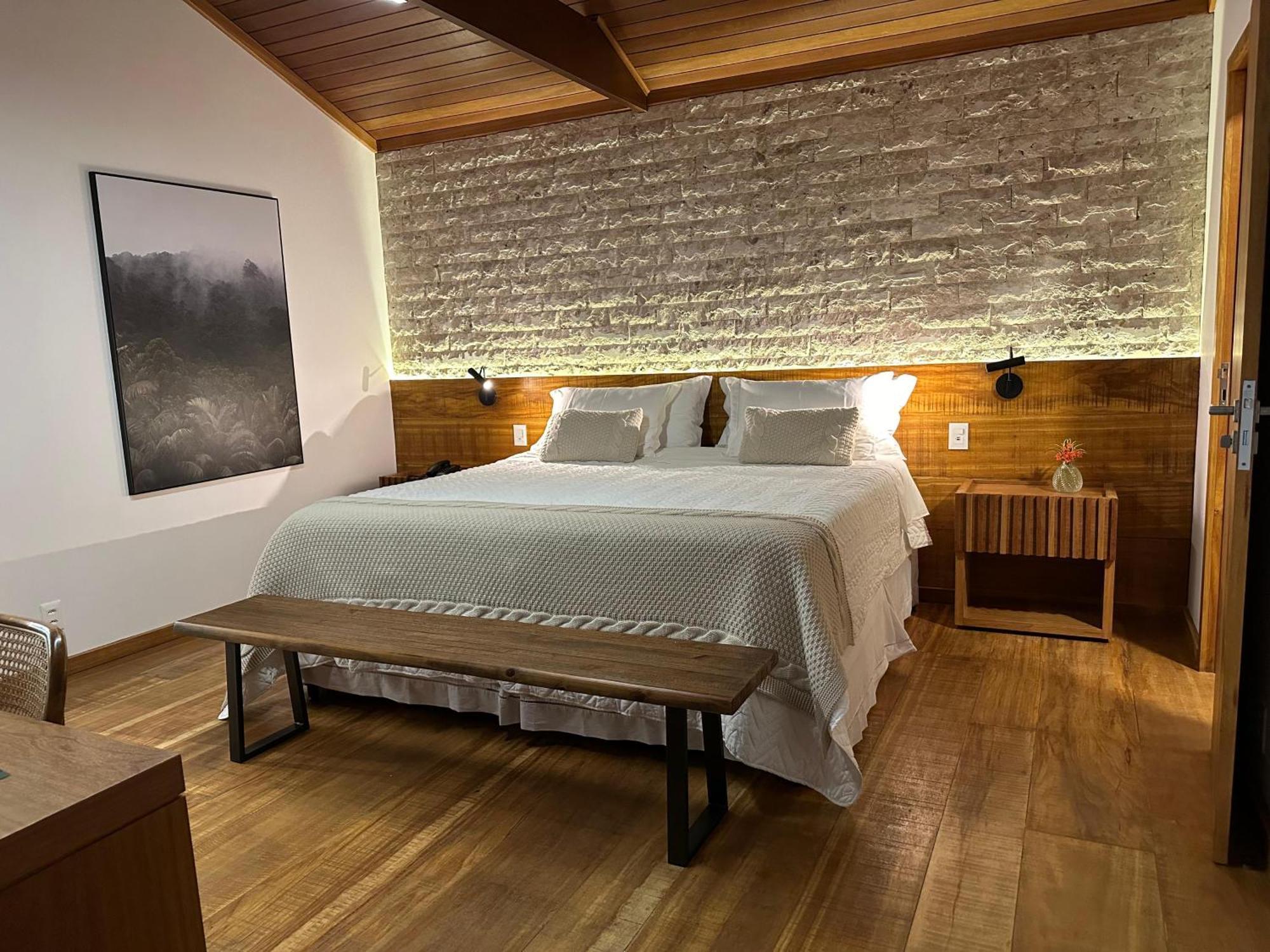 Superior Chalet,1645662041:JPEG