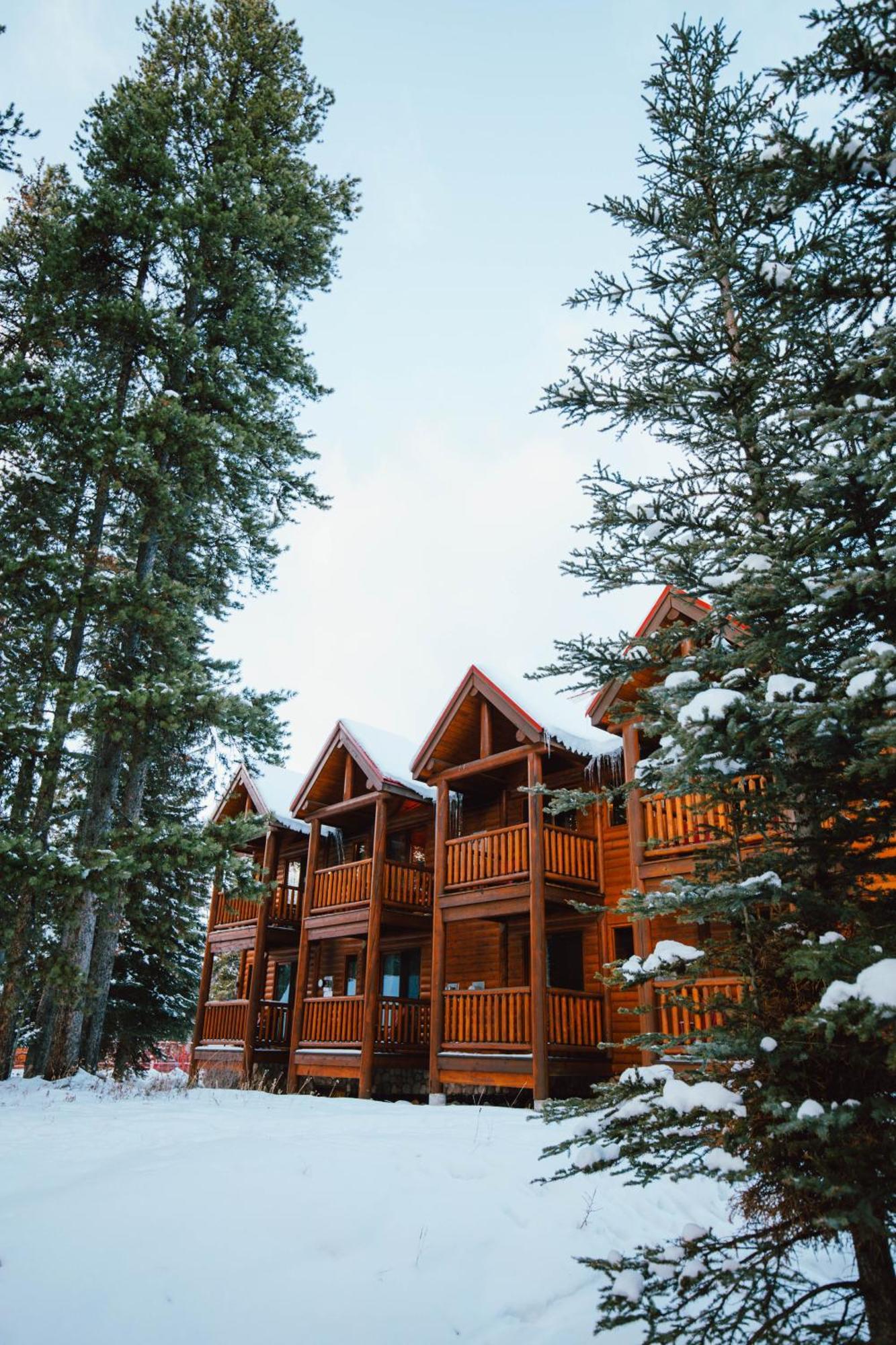 Jacuzzi Suite Lodge Building,1536878695:JPEG
