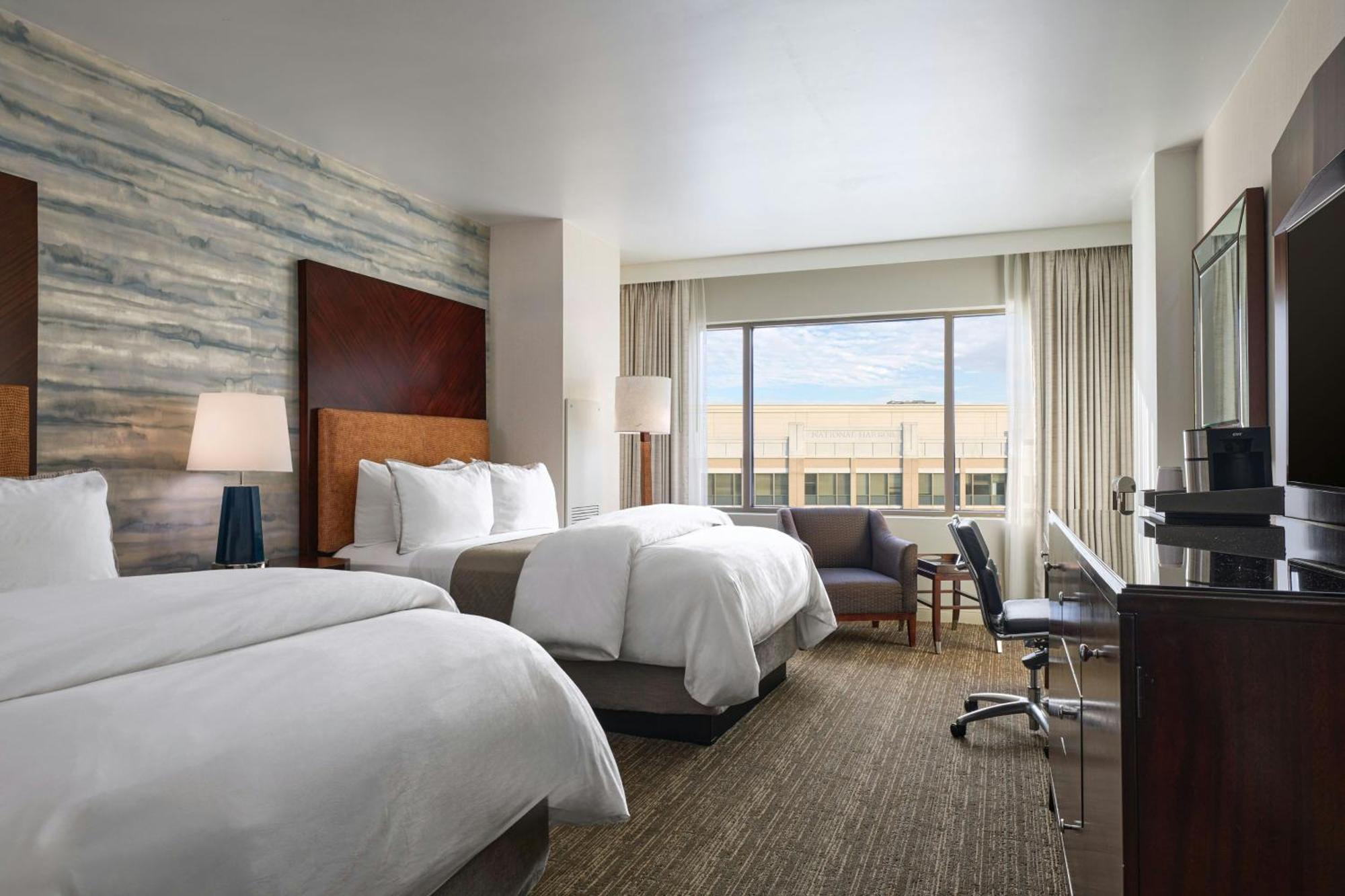 Guest room 2 Double Beds City View