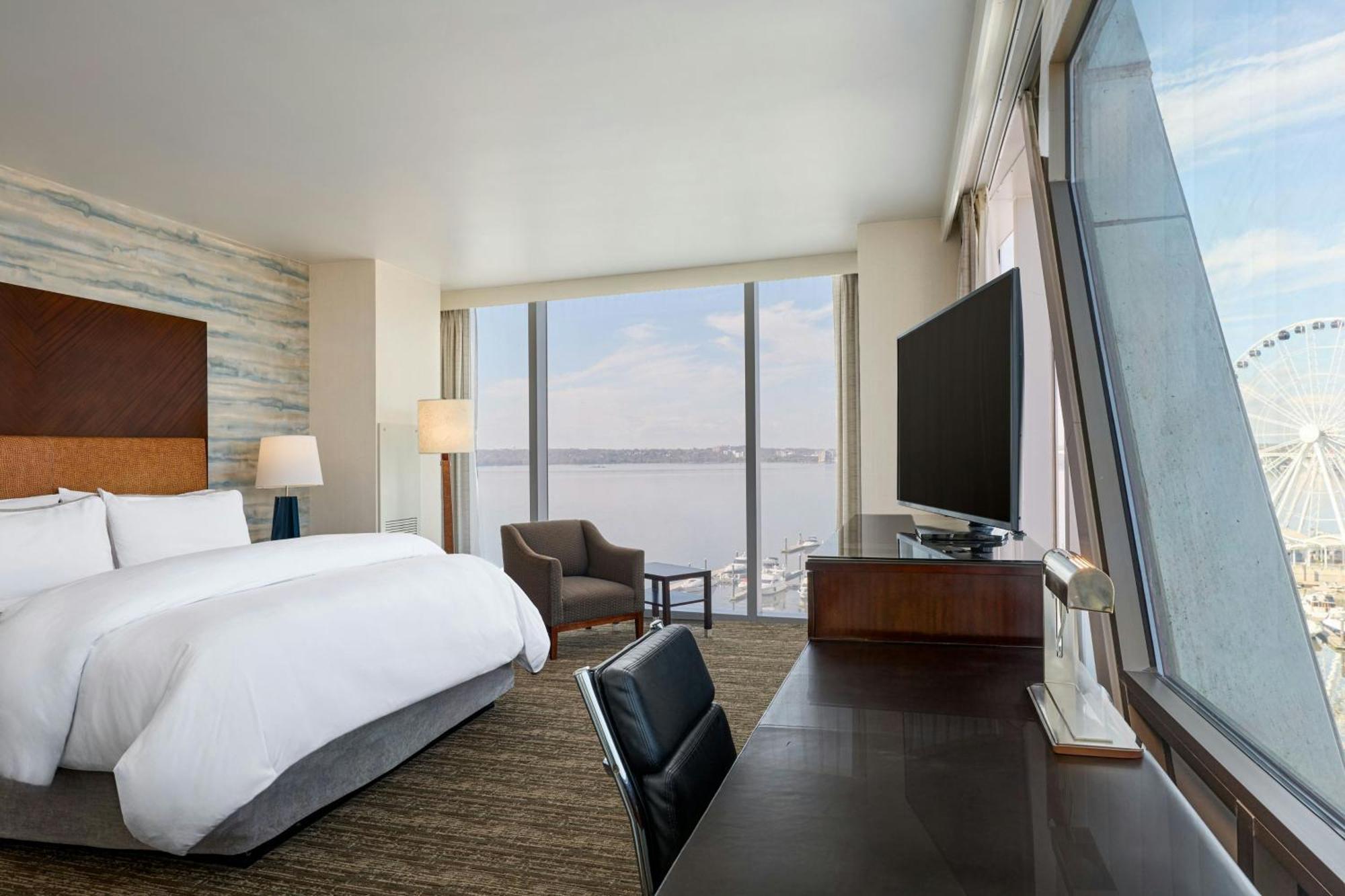 One-Bedroom King Suite River view
