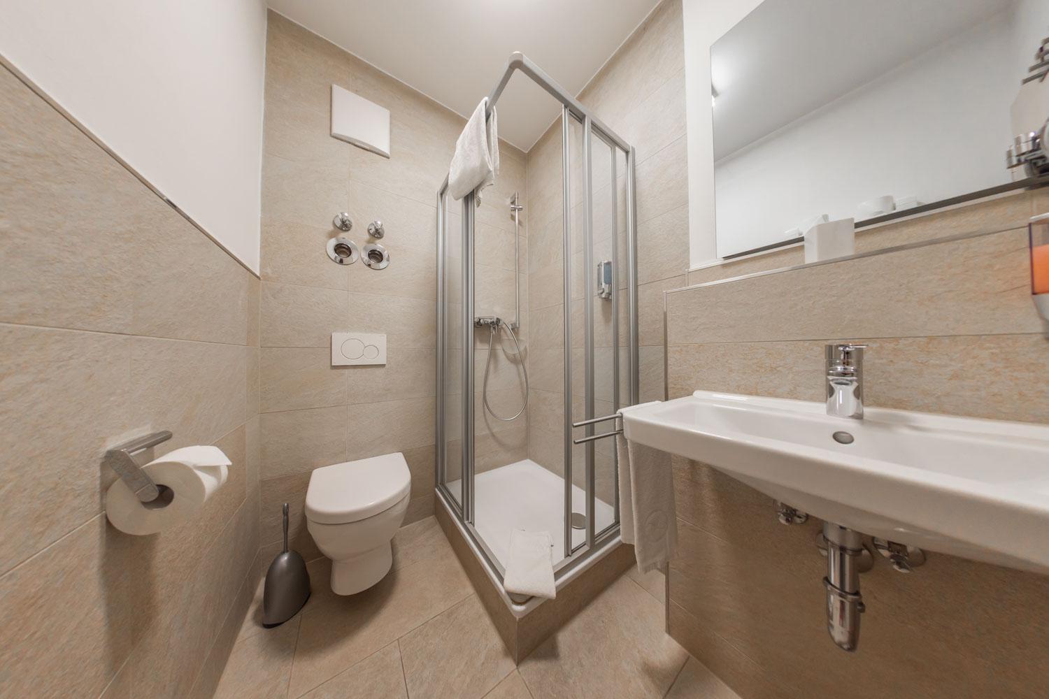 Single Room,1645677215:JPEG