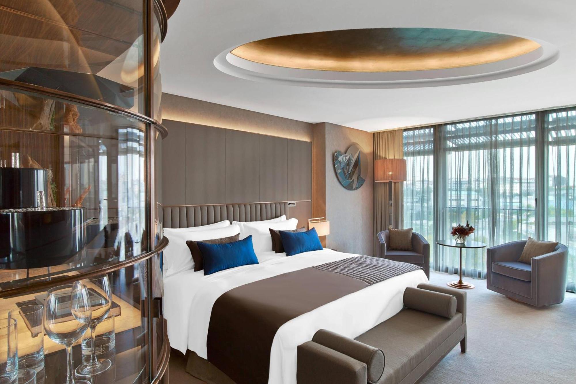 Superior King Room Abdi Ipekci Street View St Regis Butler Service
