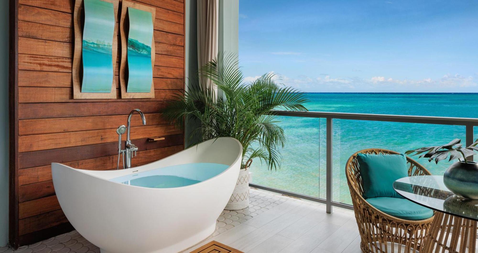 Beachfront Millionaire One-Bedroom Butler Suite Outdoor Tranquility Soaking Tub,1645689777:JPEG