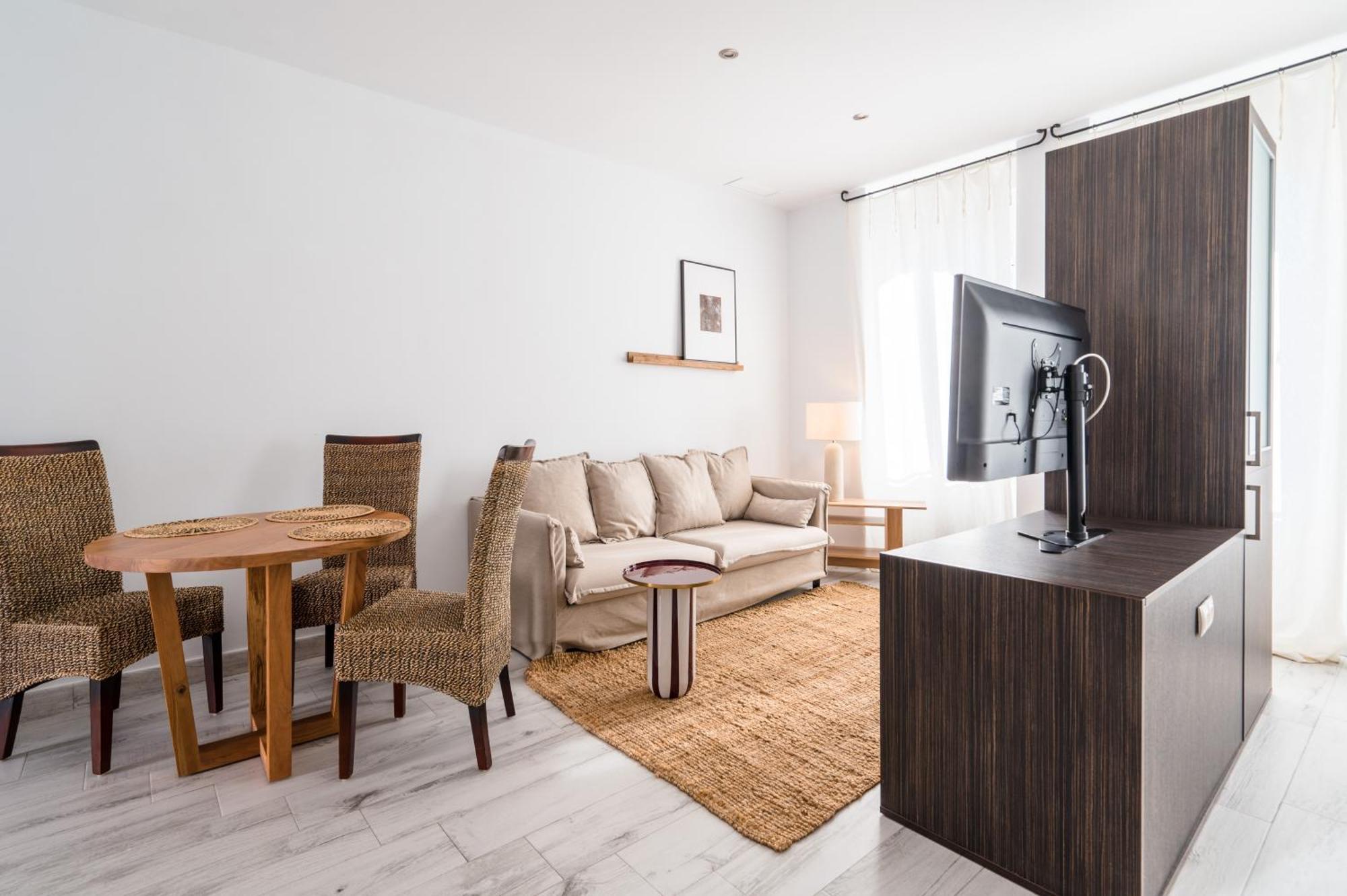 Superior Apartment