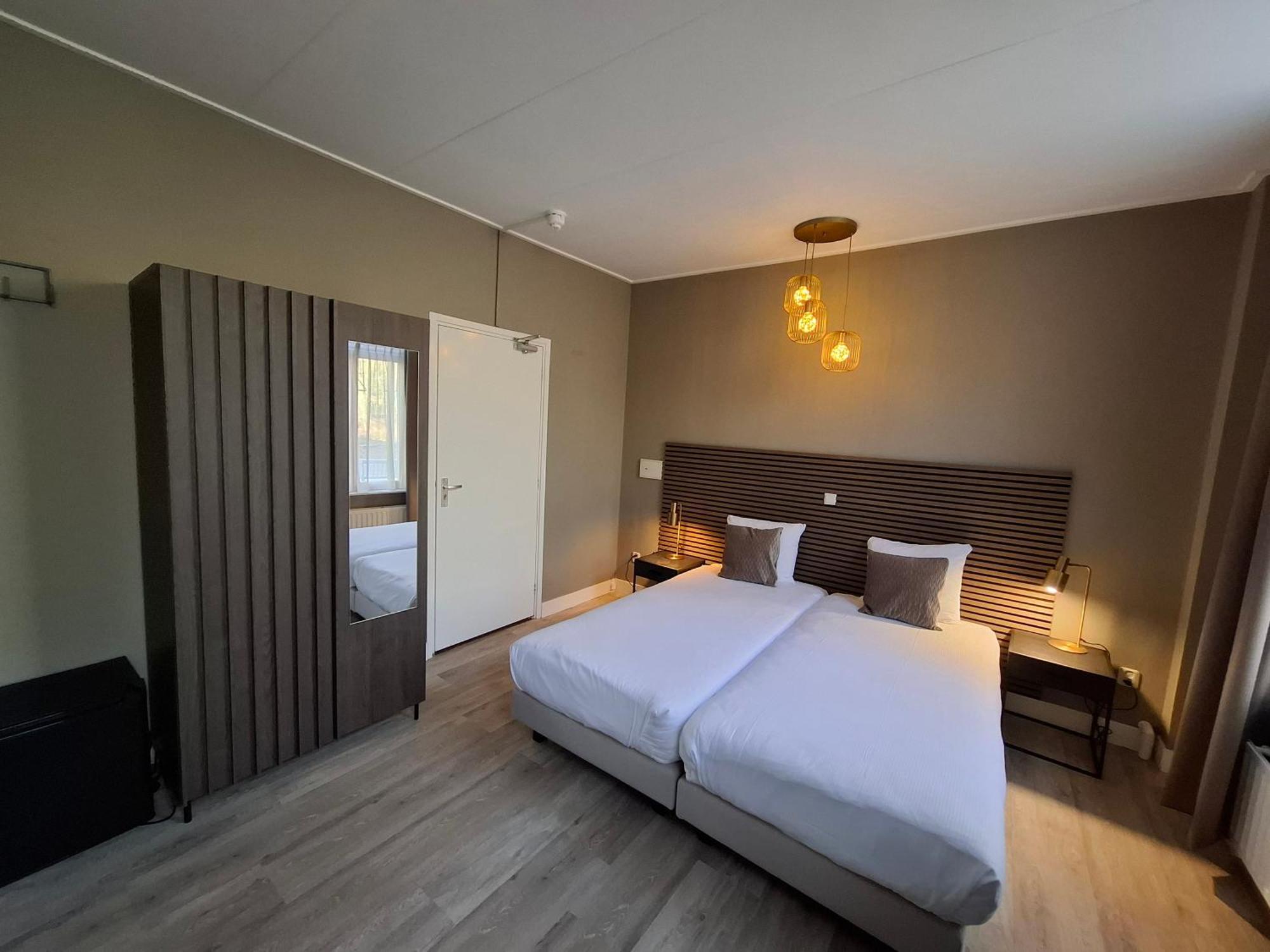 Double Room,1646329057:JPEG