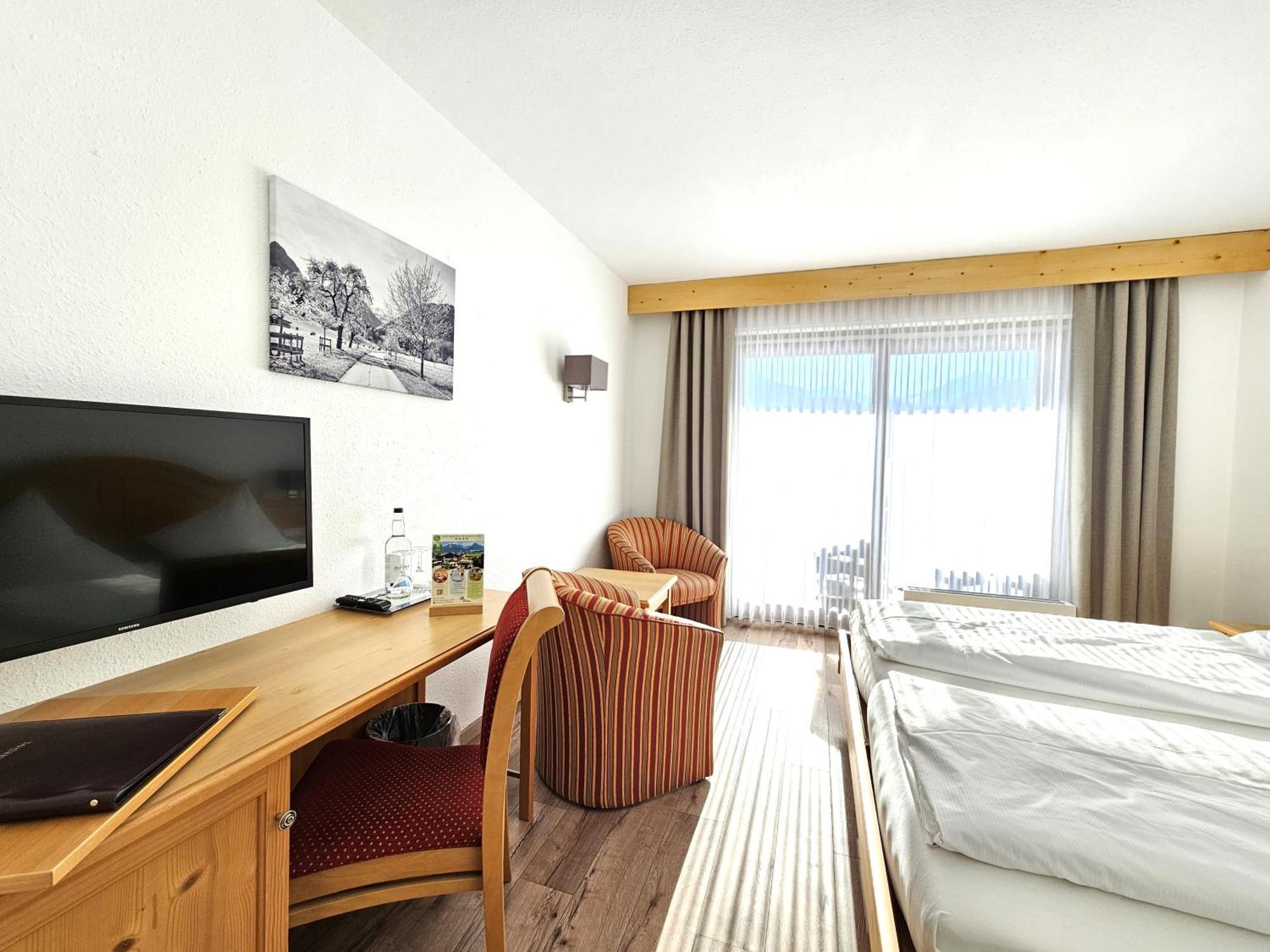 Double Room Mountain View