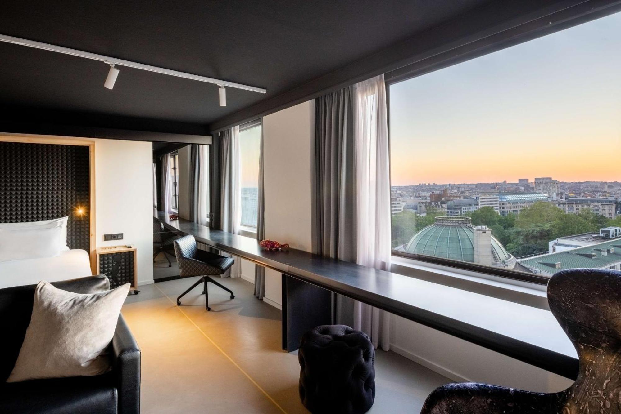nhow Skyline View Room