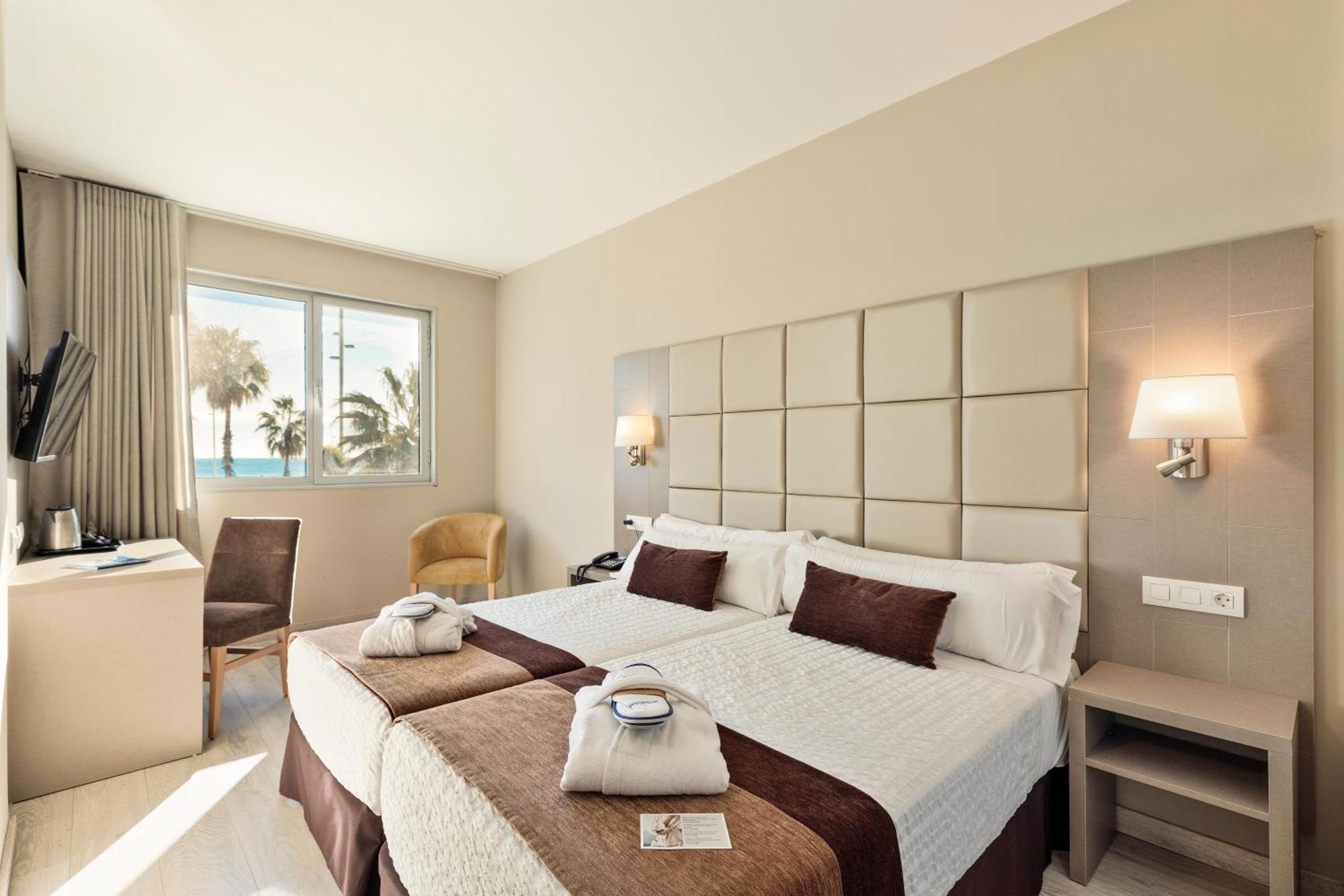Deluxe Double or Twin Room Sea View