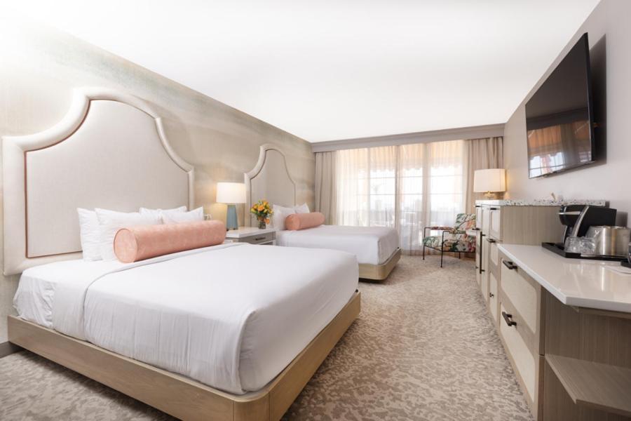 Two Queen Beds Obstructed View