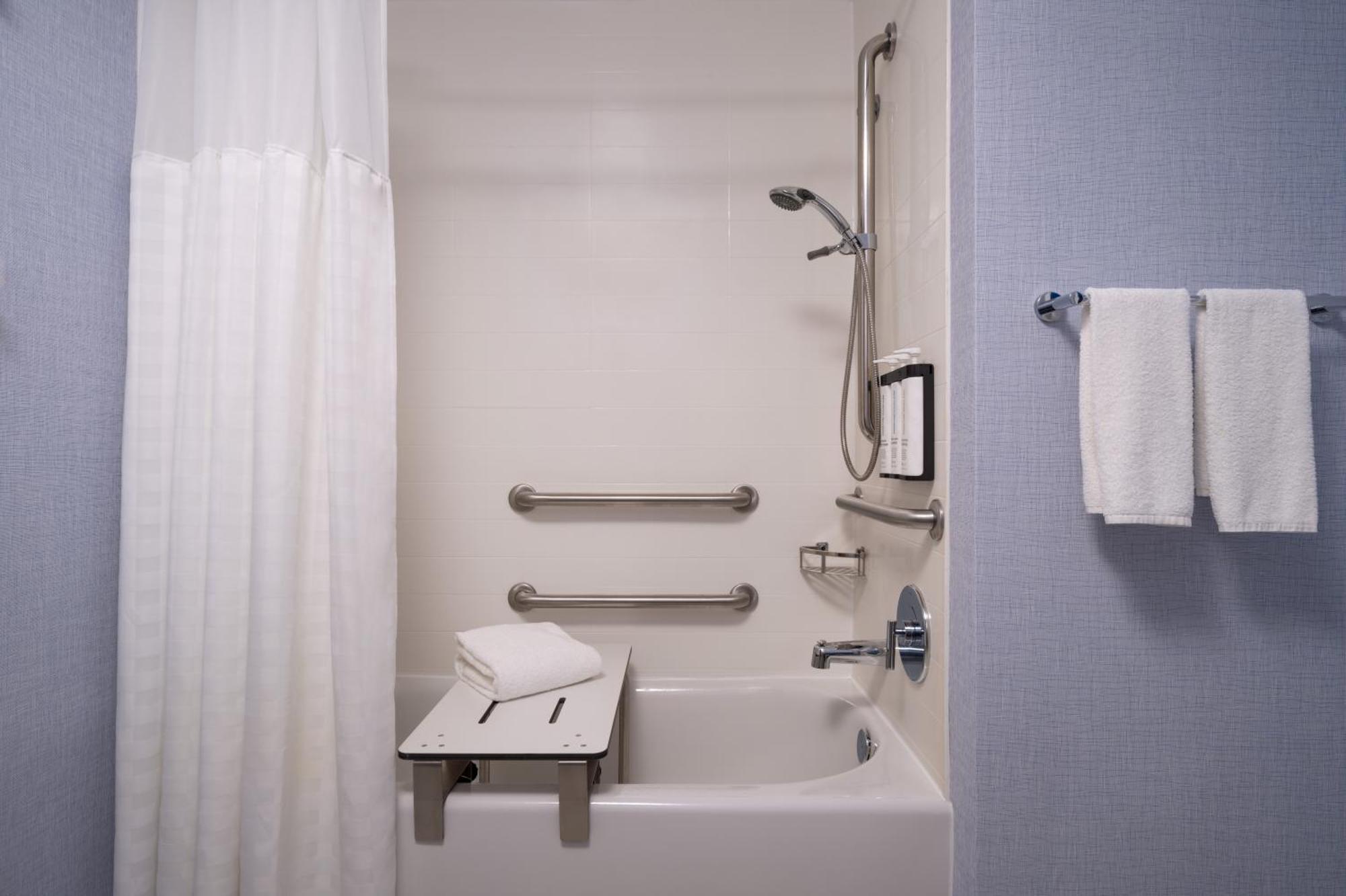 King Room with Sofa Bed and Roll-In Shower - Disability Access