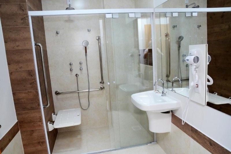 Twin Room Disability Access,1646350493:JPEG