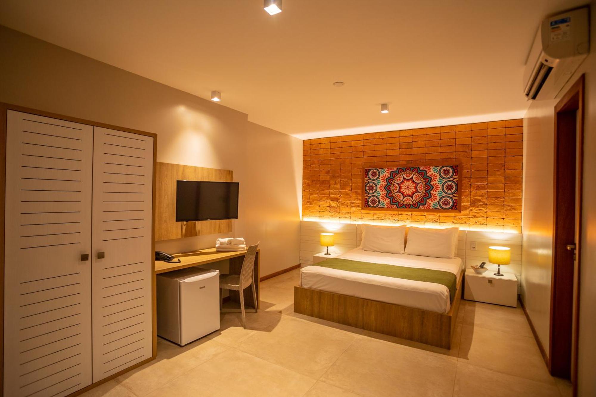 Family Room,1646373948:JPEG