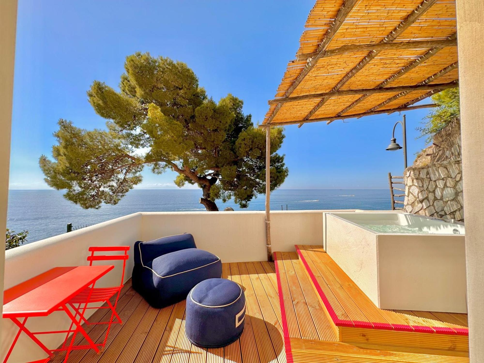 Jacuzzi Suite Sea View Terrace,1646379957:JPEG