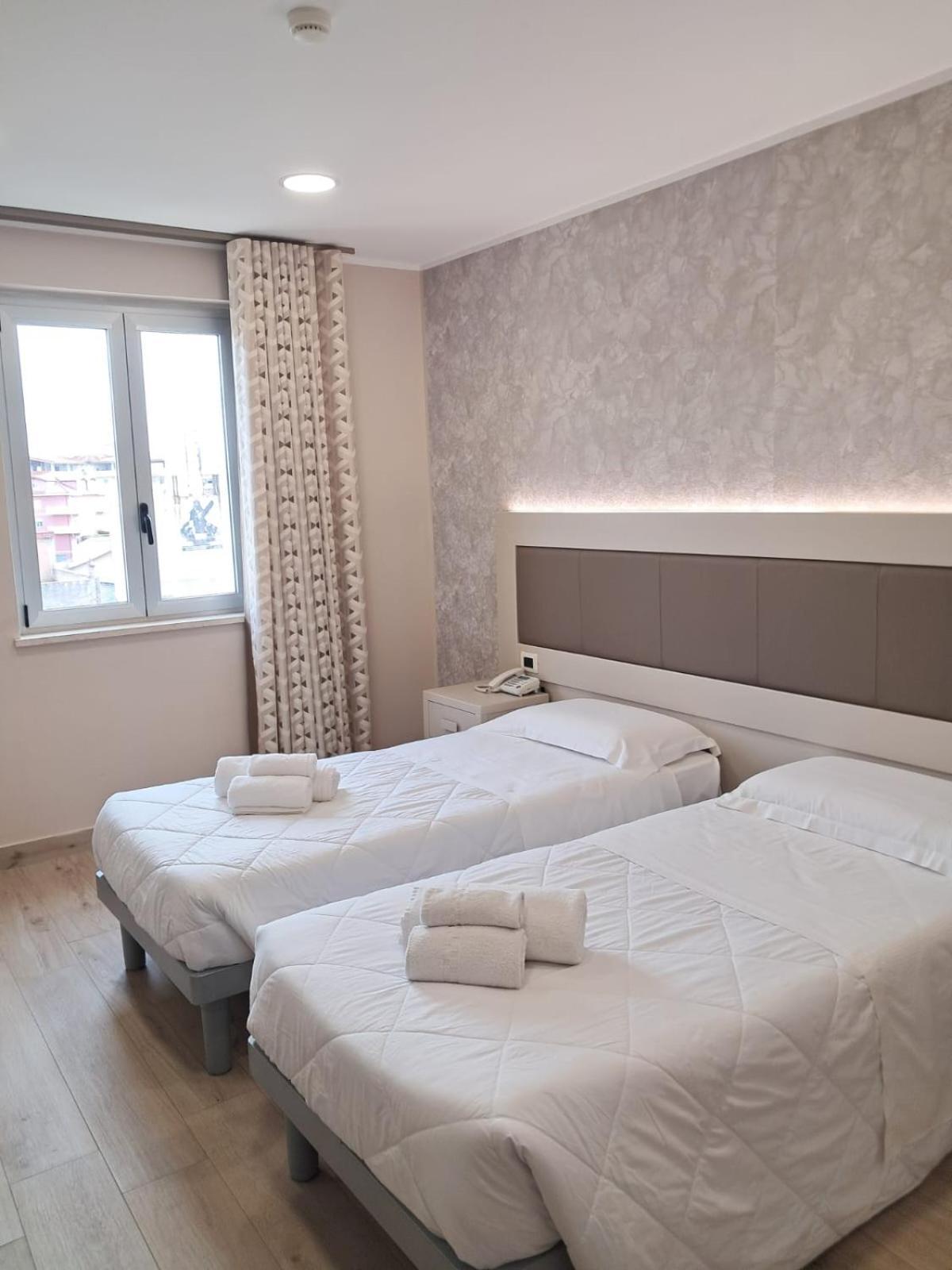 Twin Room,1646384360:JPEG