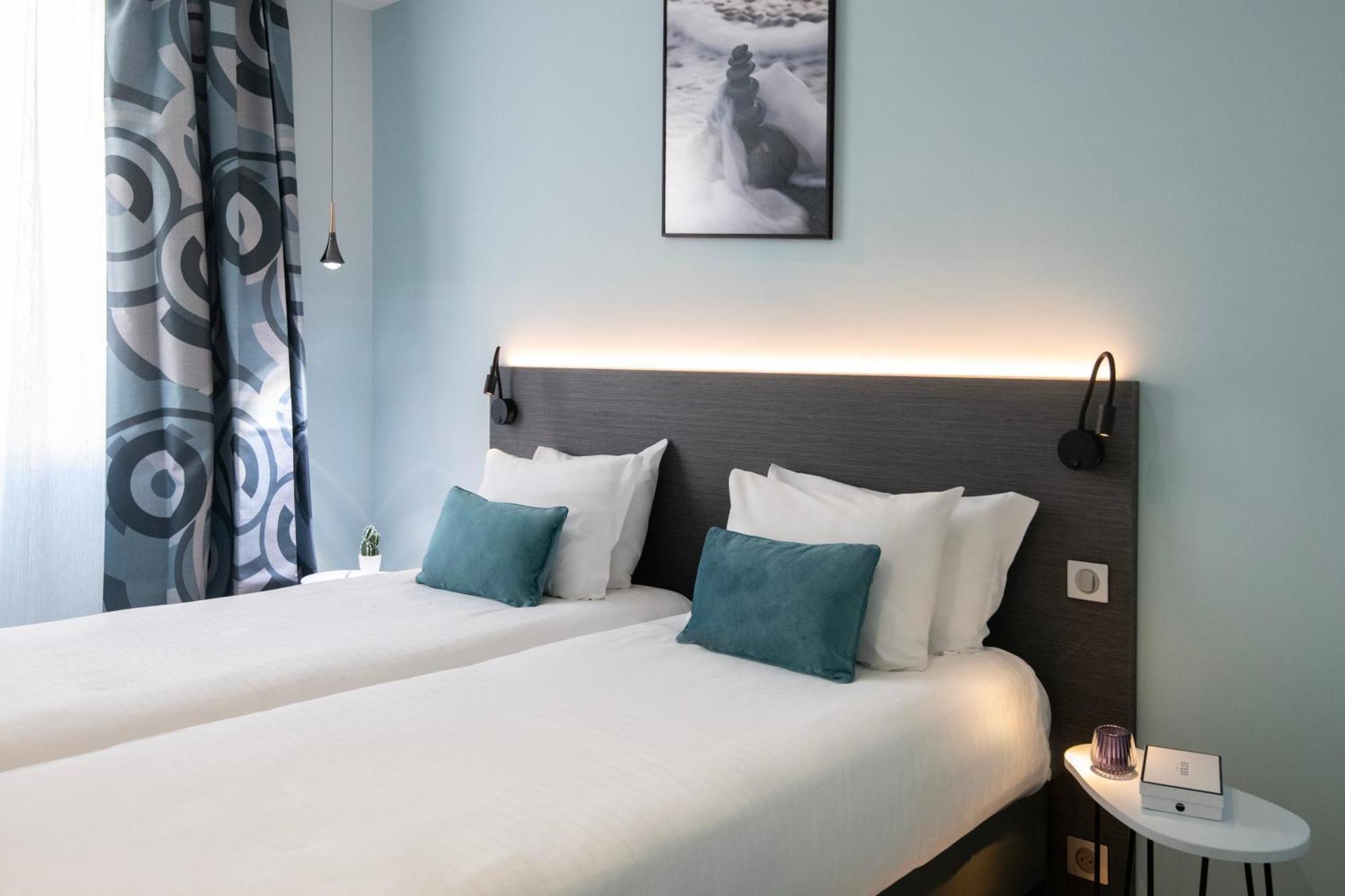 Deluxe Twin Room Non-Smoking