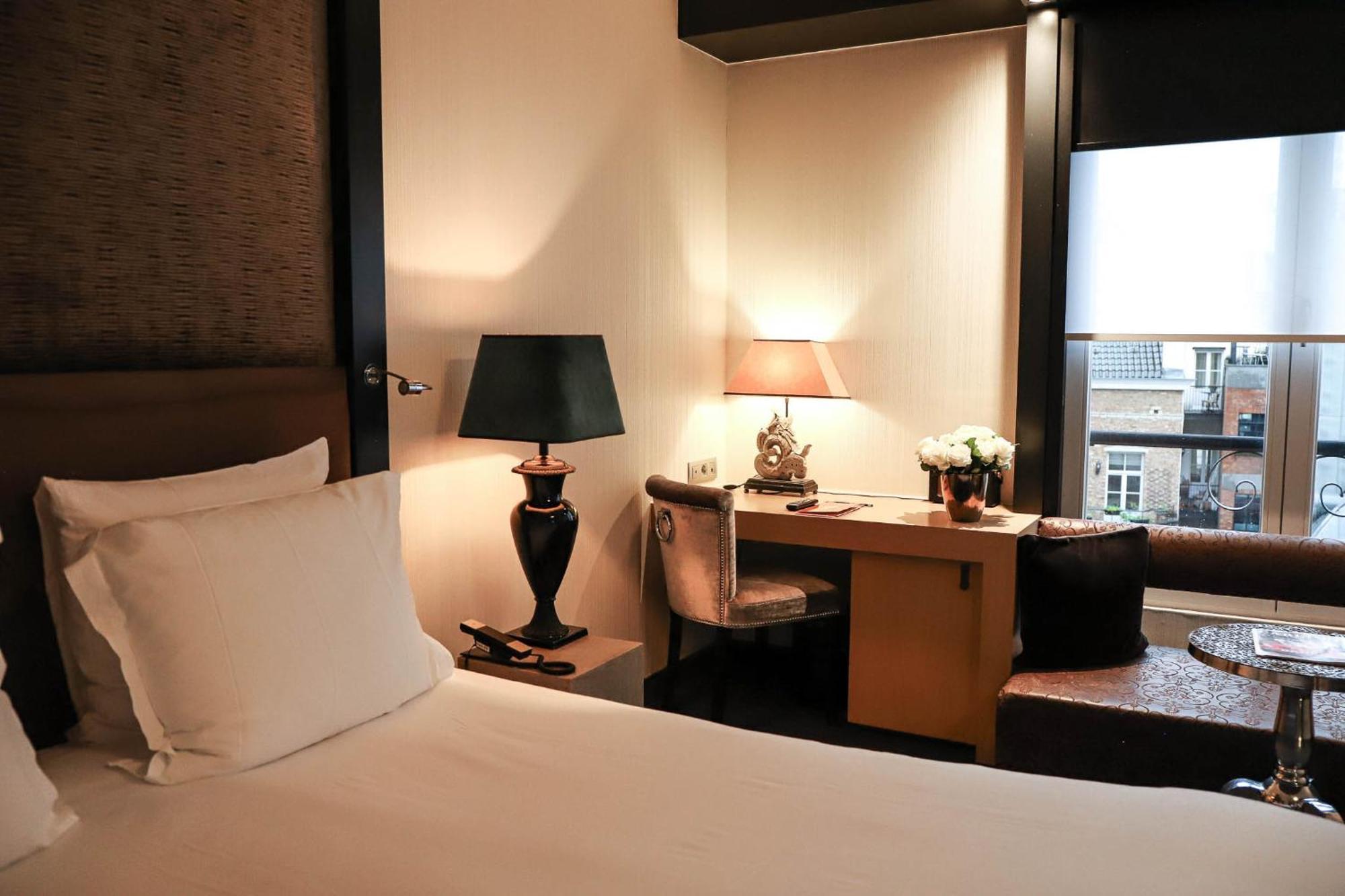 Courtyard Room,1646891200:JPEG
