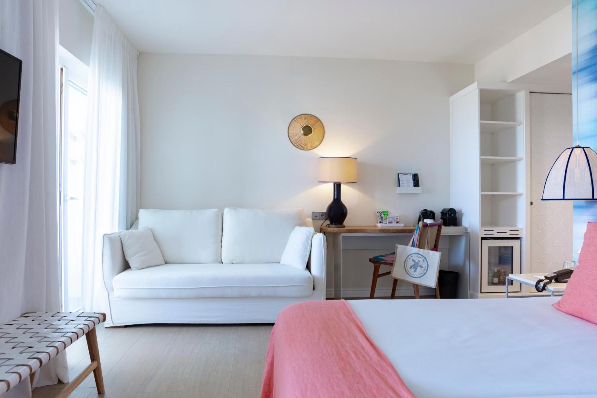 Superior Double or Twin Room Sea View,1622015434:JPEG