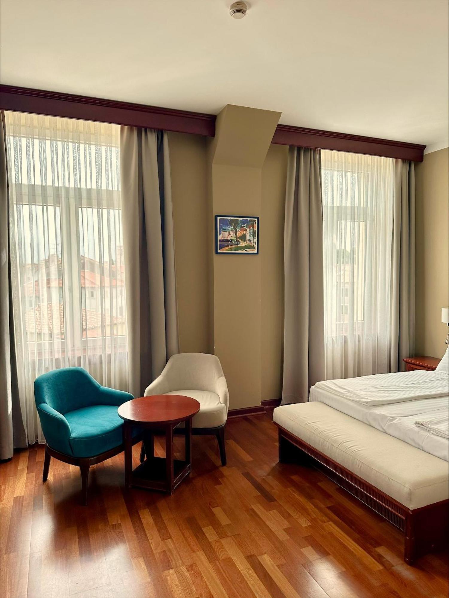Premium Double Room,1646897588:JPEG