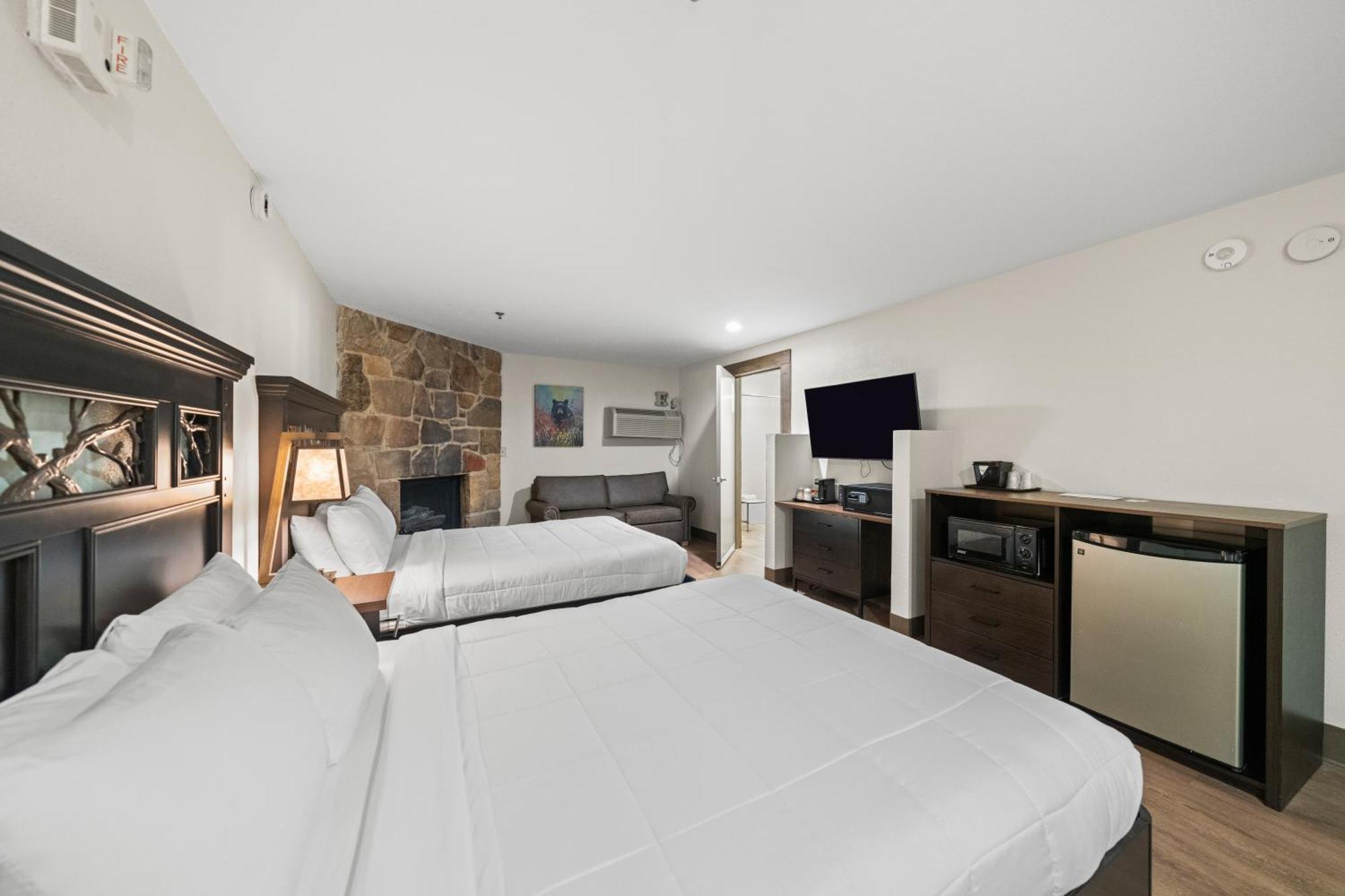 Queen Room Two Queen Beds Disability Access