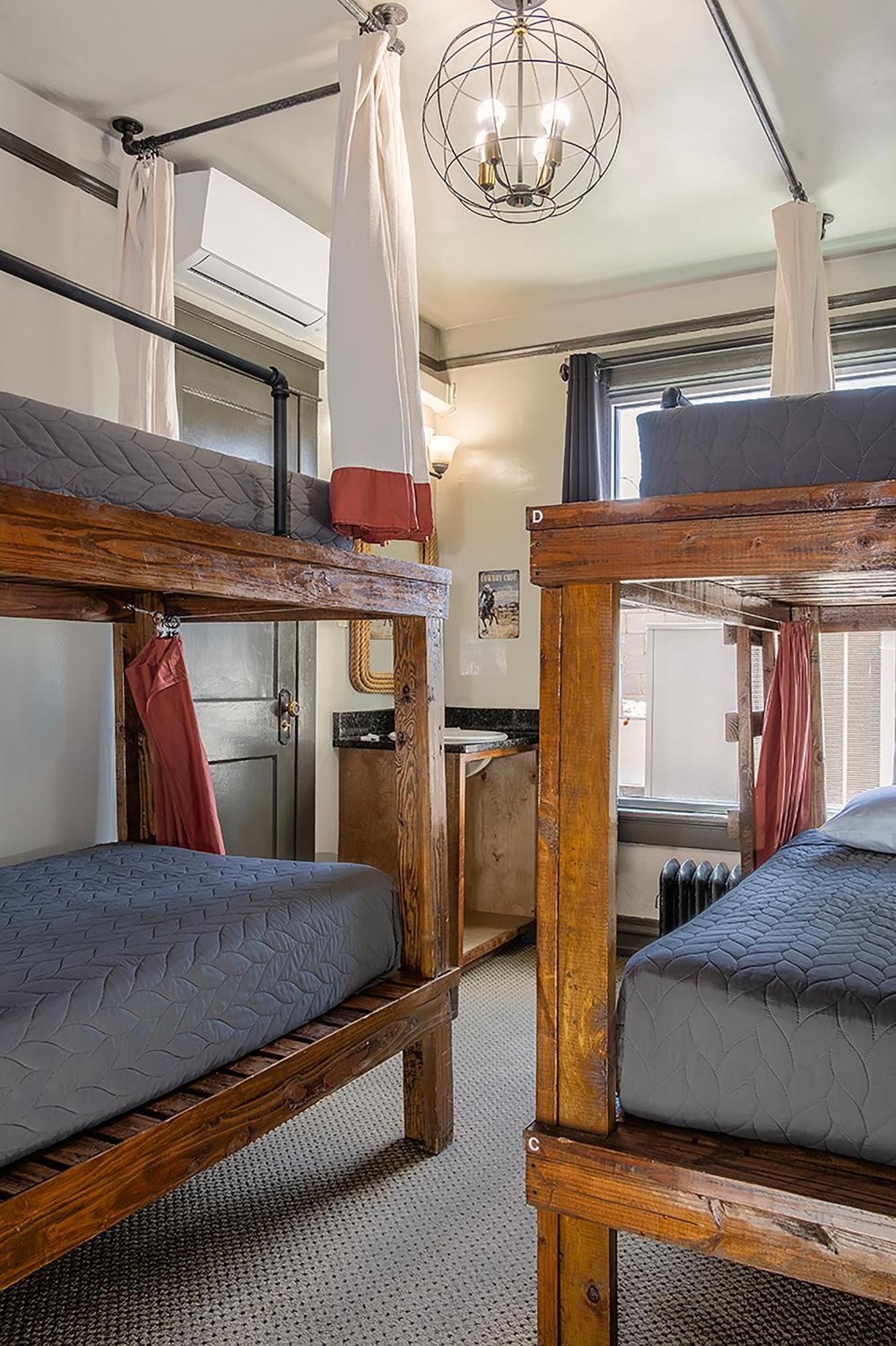 Bed 4-Bed Male Dormitory Room