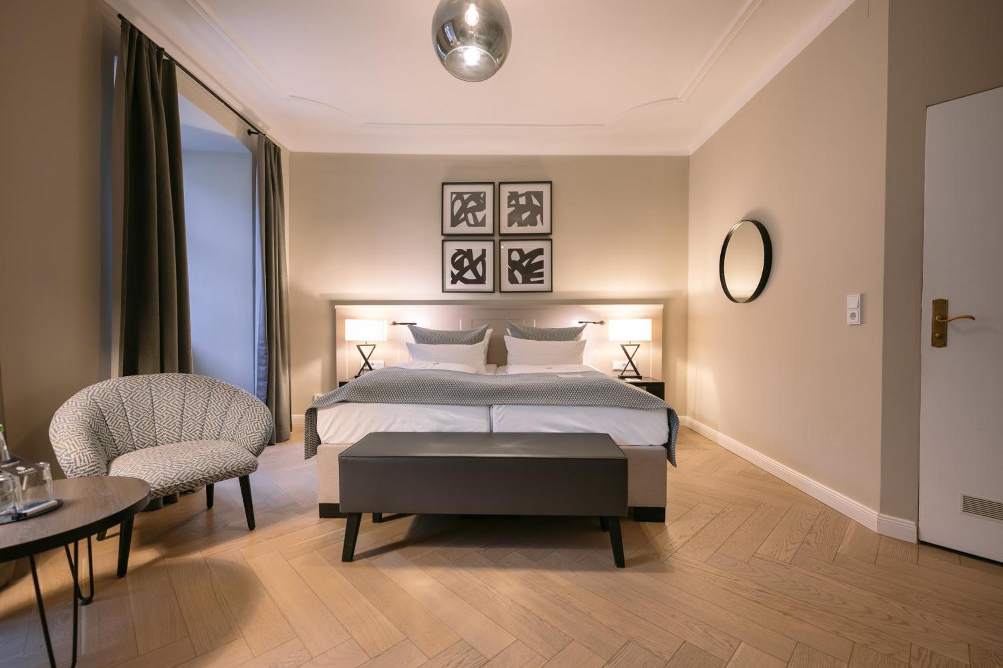 Large Double Room