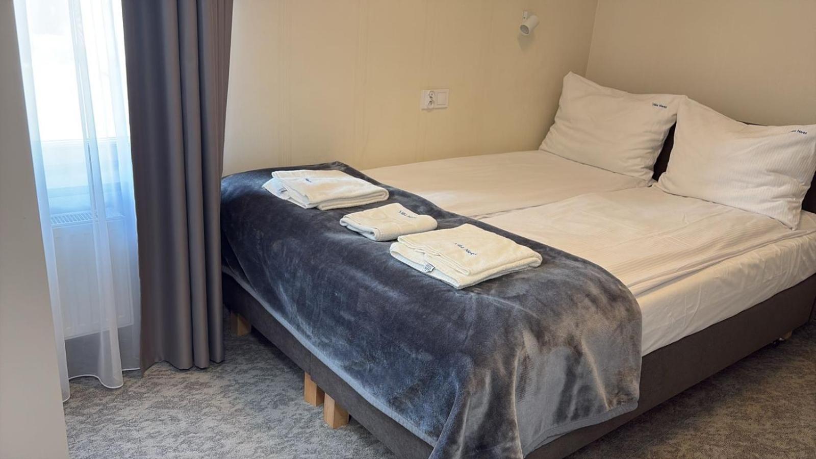 Small Double Room,1646987015:JPEG