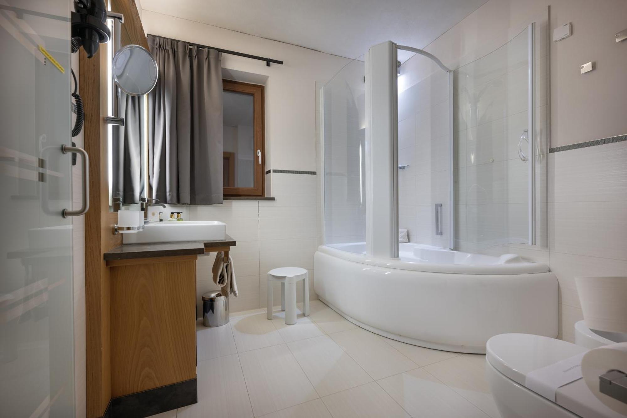 Double Room,1697886630:JPEG