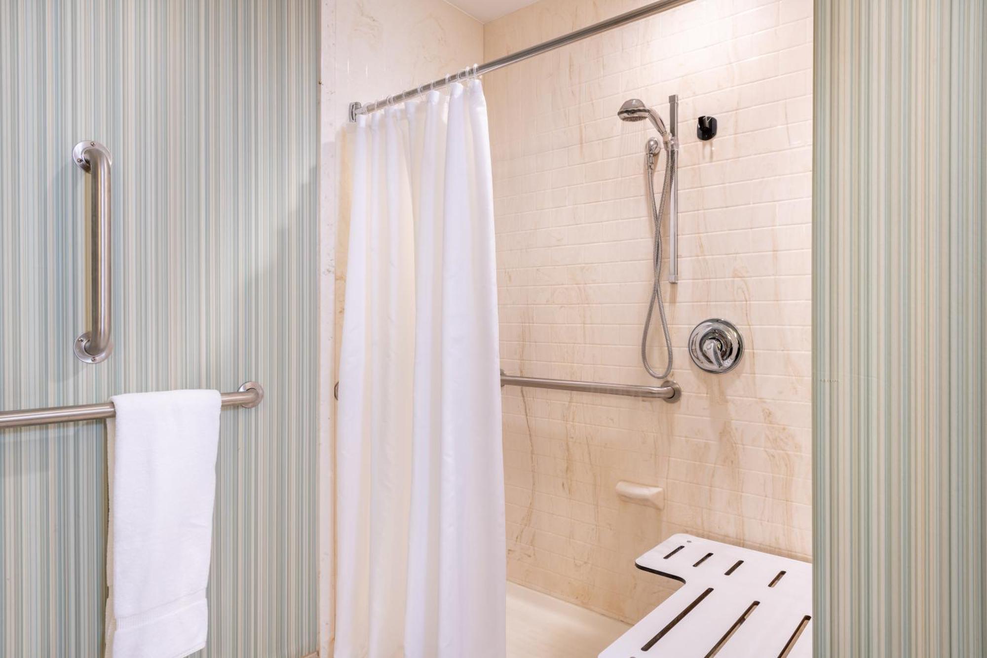 King Room Roll Shower Disability Access