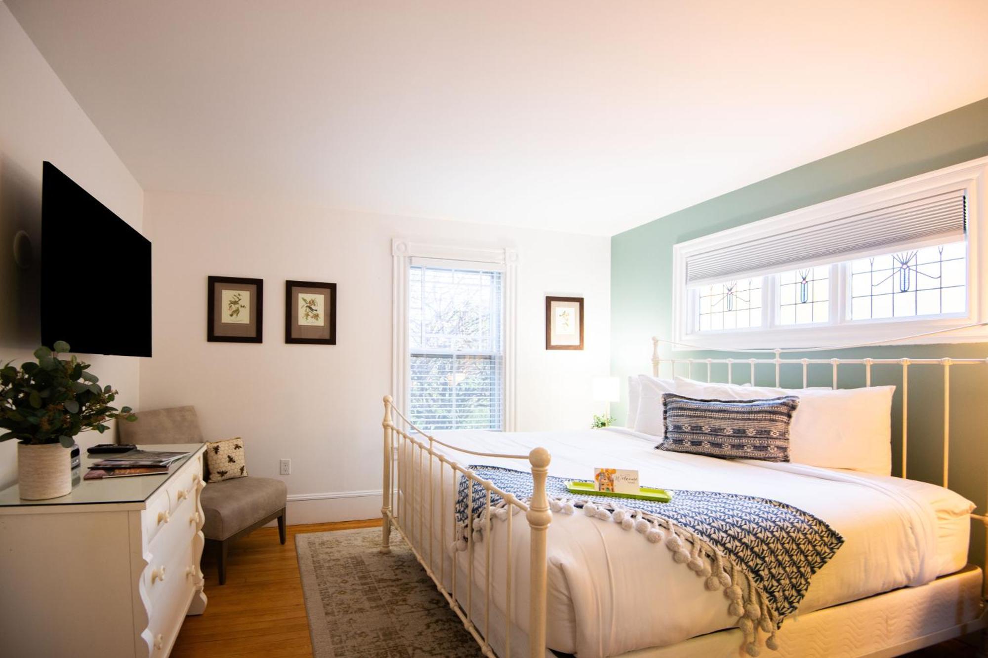 Chauffeur's Cottage First Floor