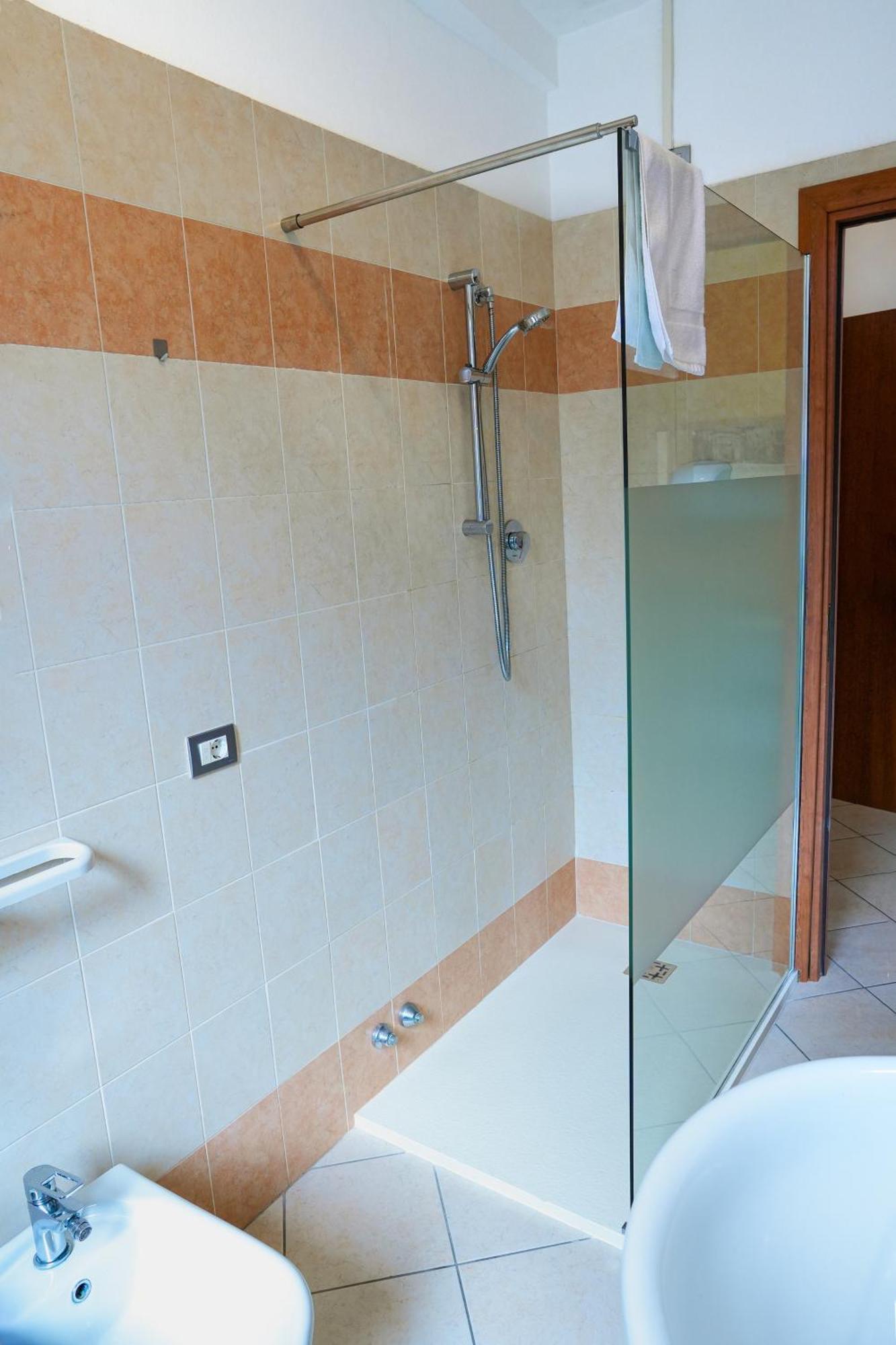 Large Triple Room