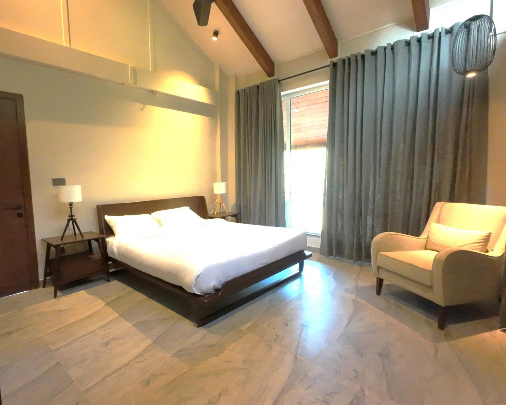 Single Room Private Bathroom
