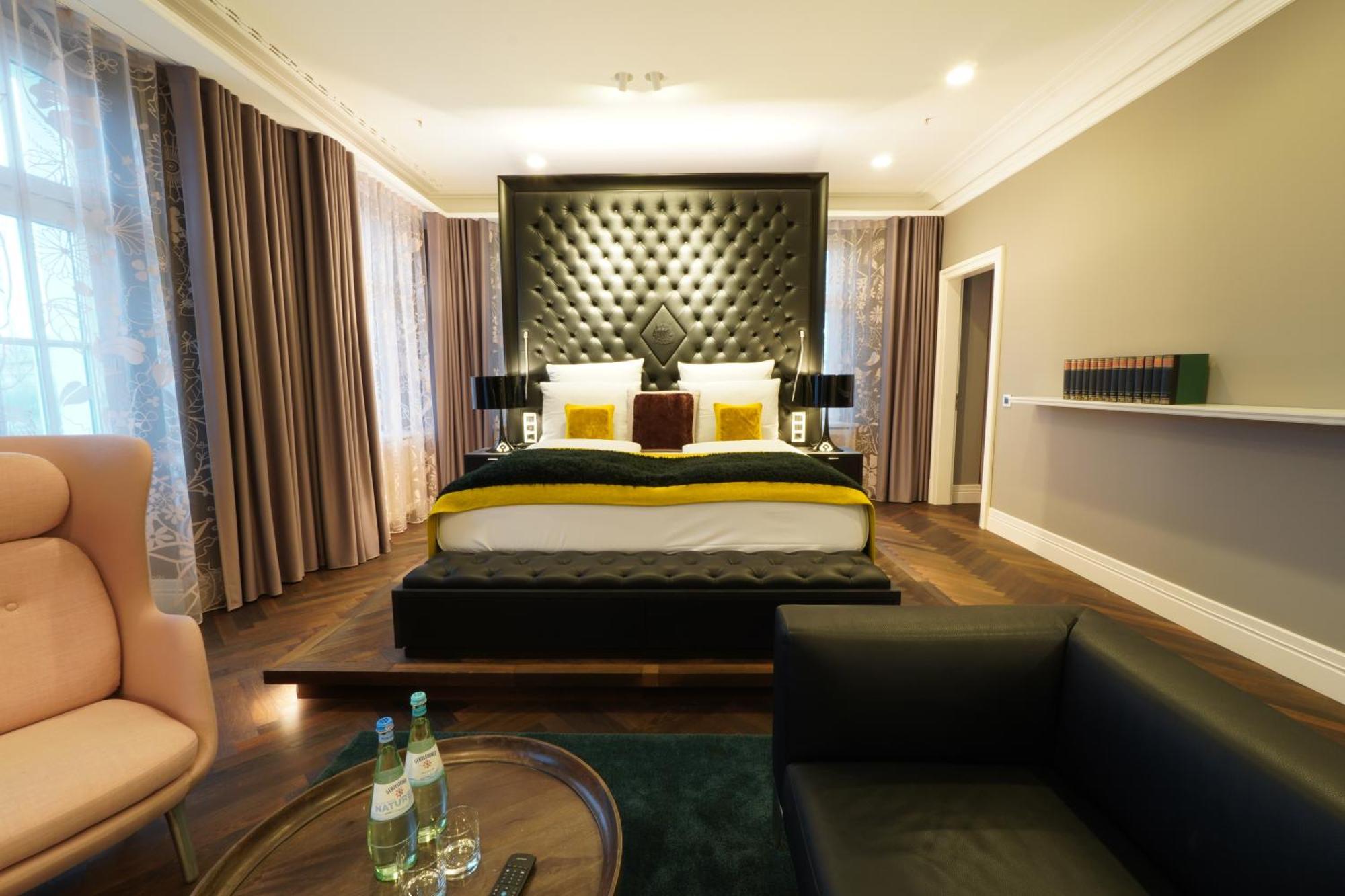 Sophia Brockhaus Suite,1648889028:JPEG