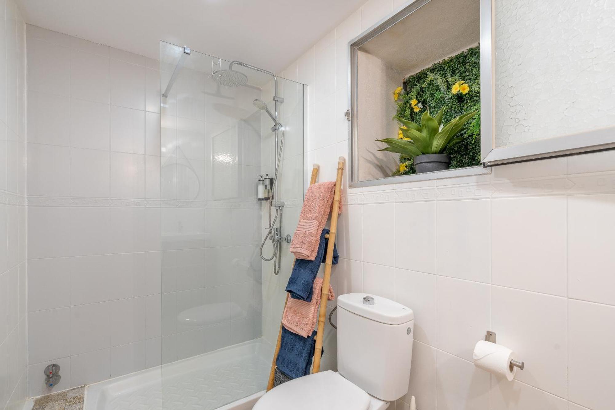 Triple Room Private Bathroom