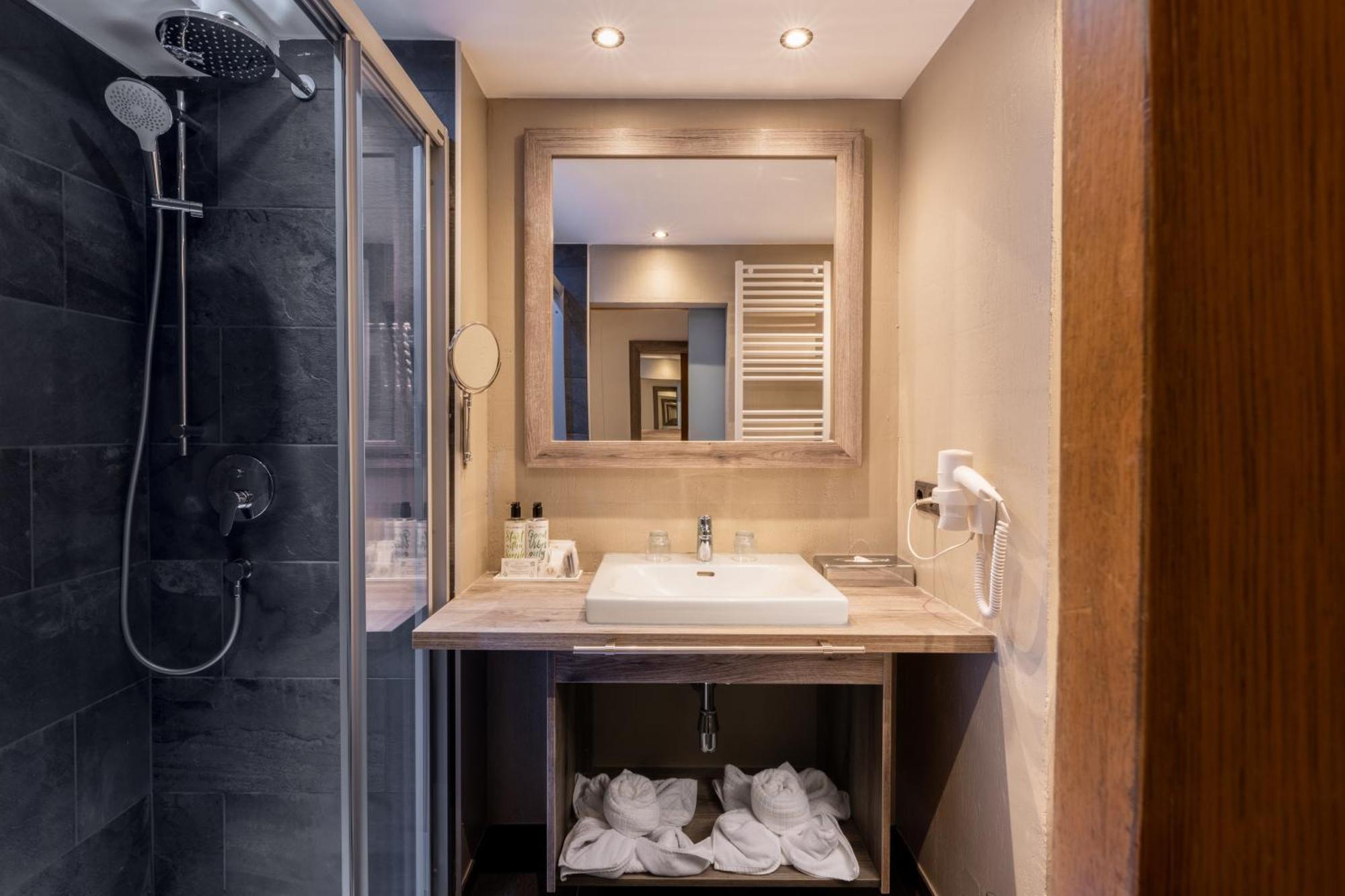 Junior Suite Mountain View