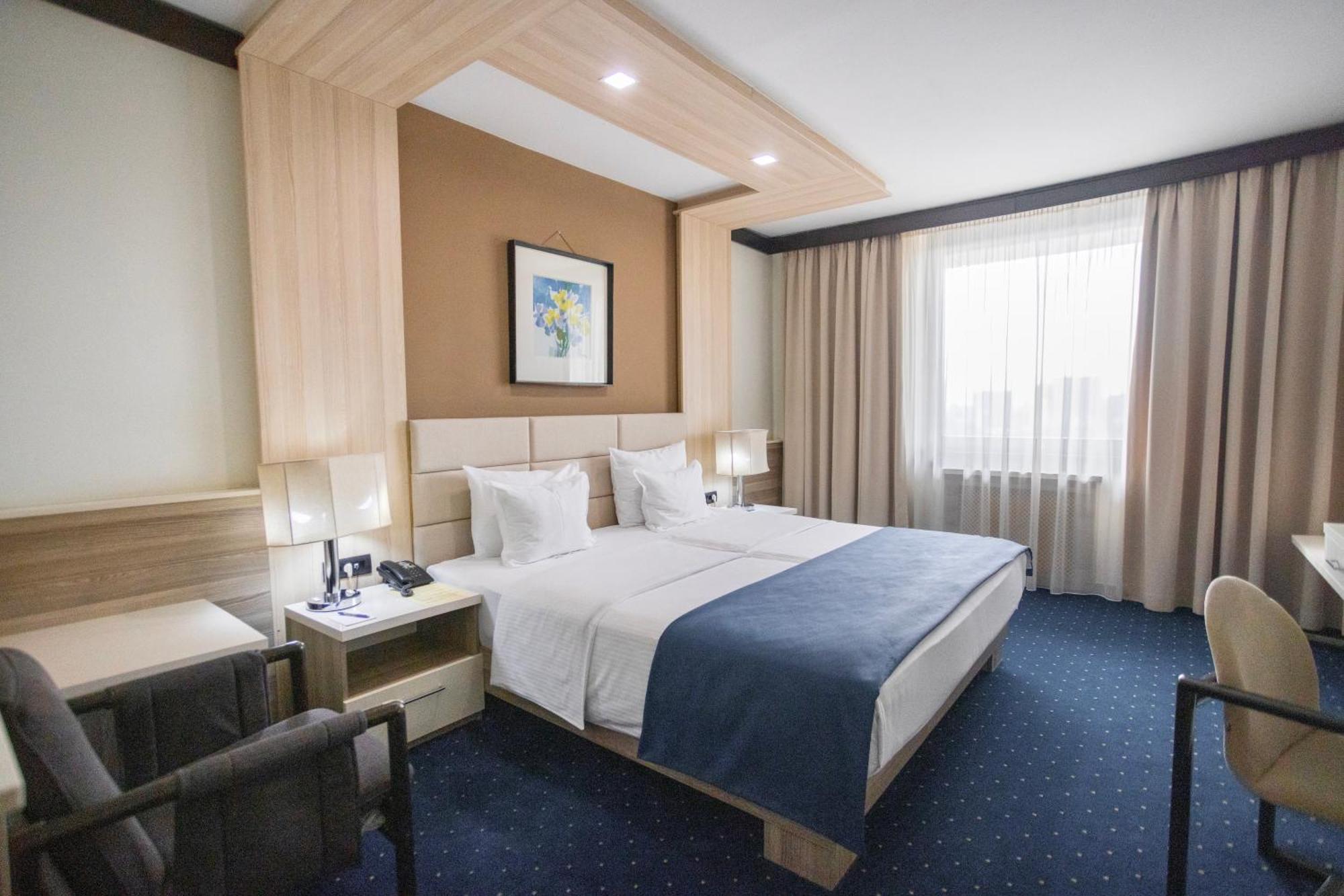Standard King Room