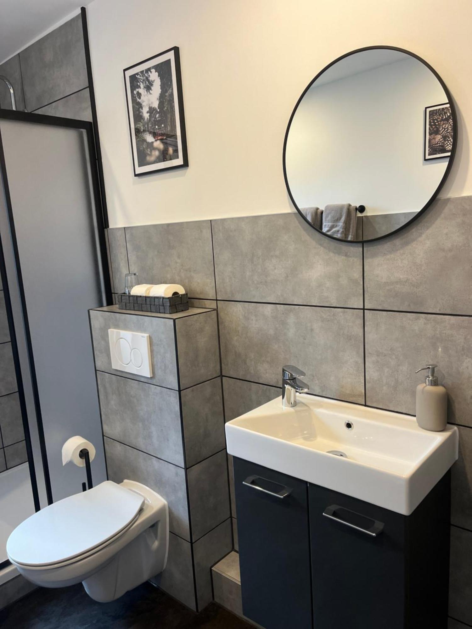 Large Double Room