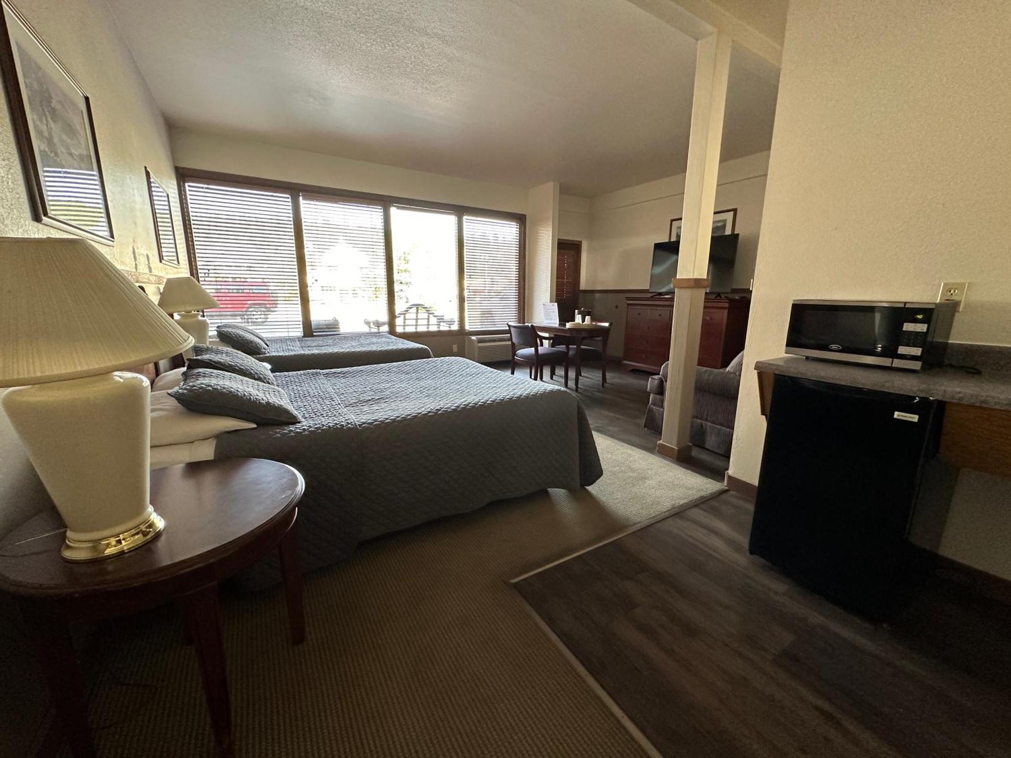 Queen Suite