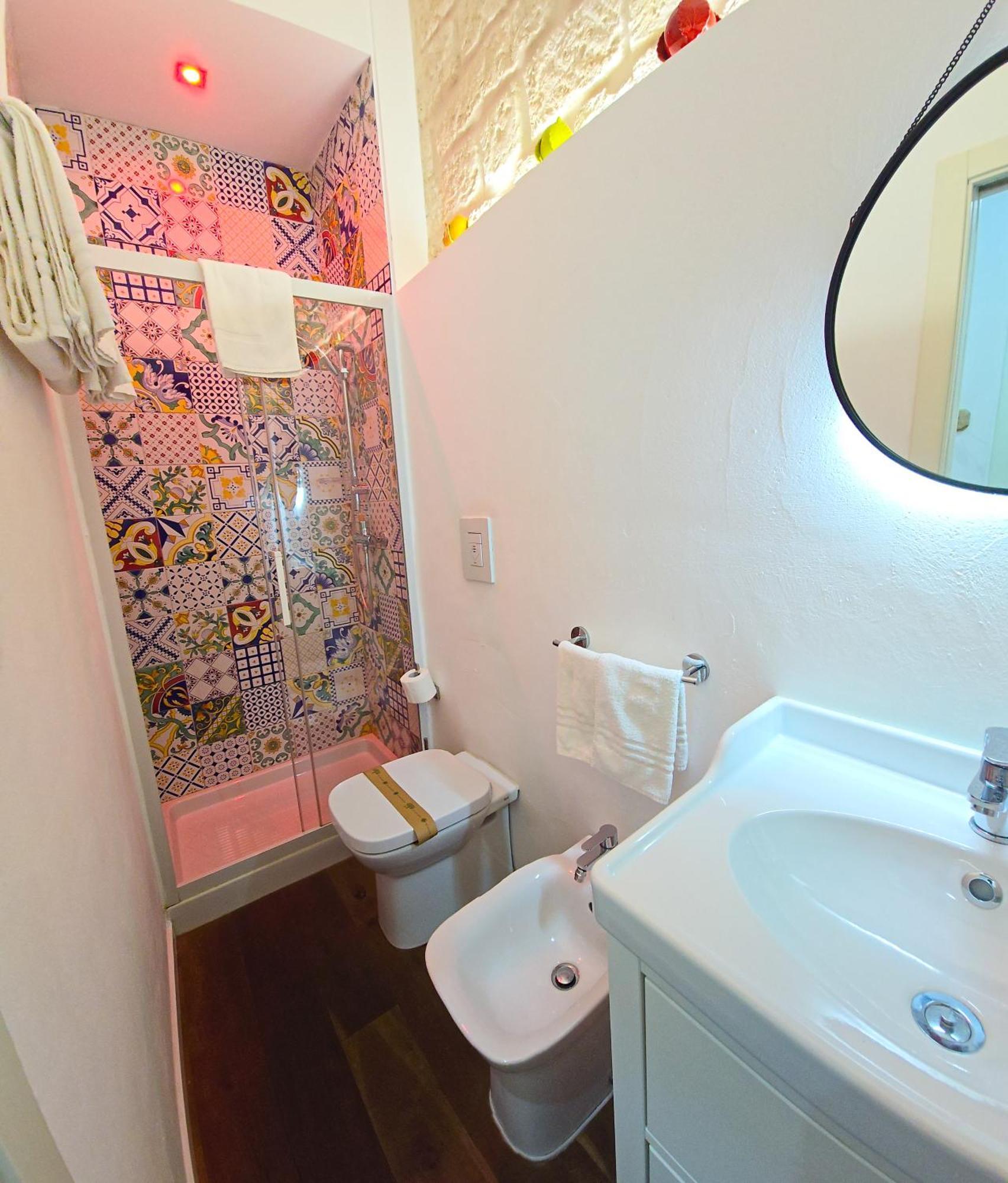 Double Room Private Bathroom