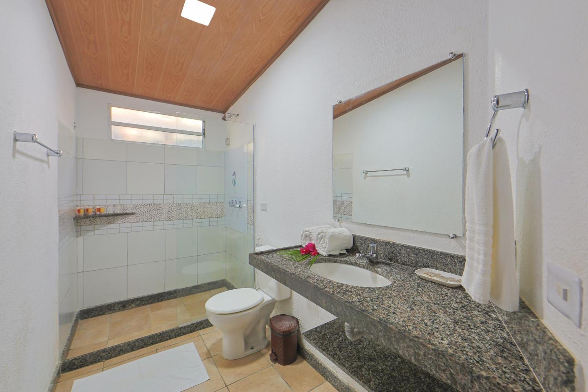 Room Lateral Sea