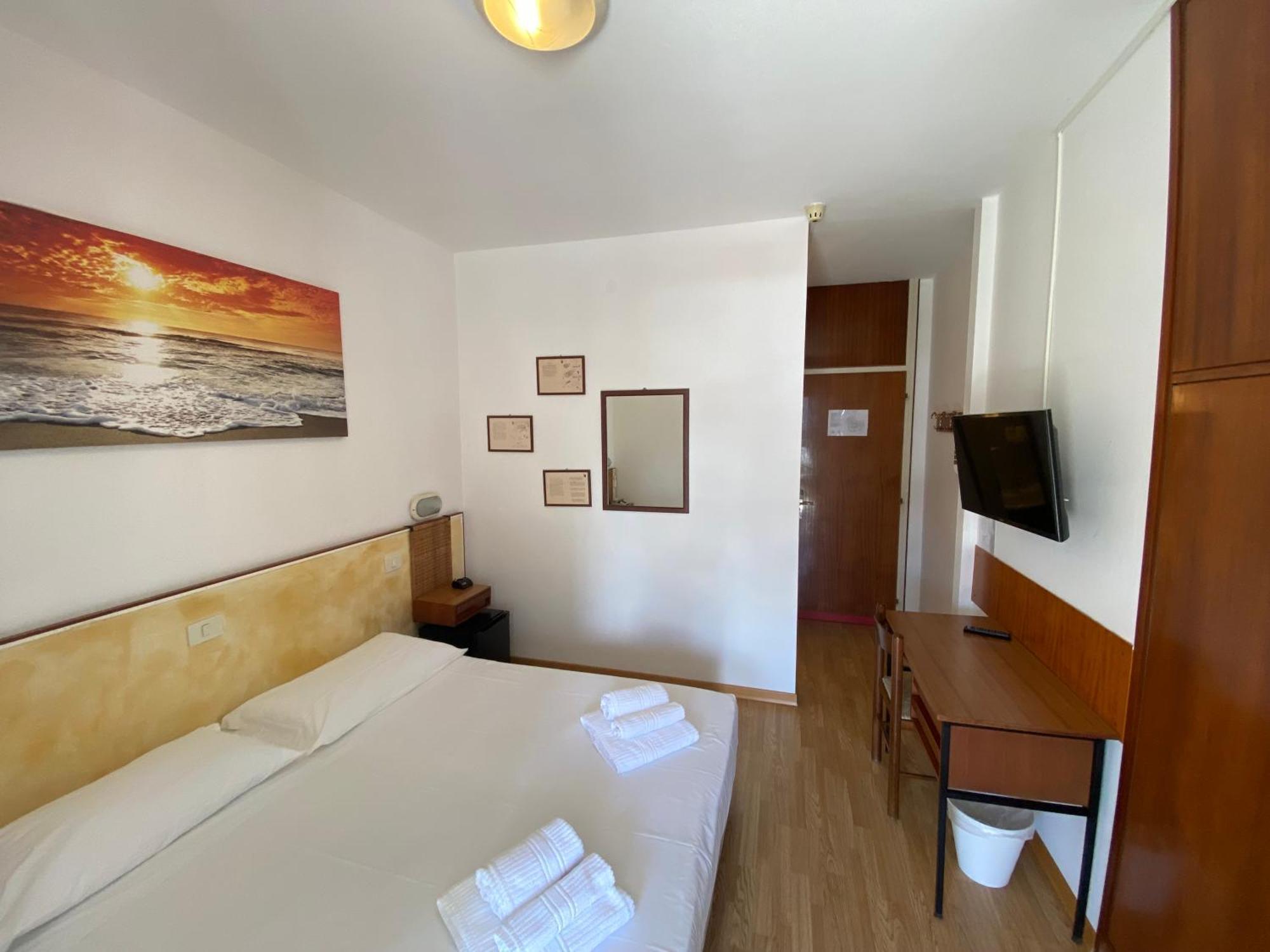 Double Room,1649013884:JPEG
