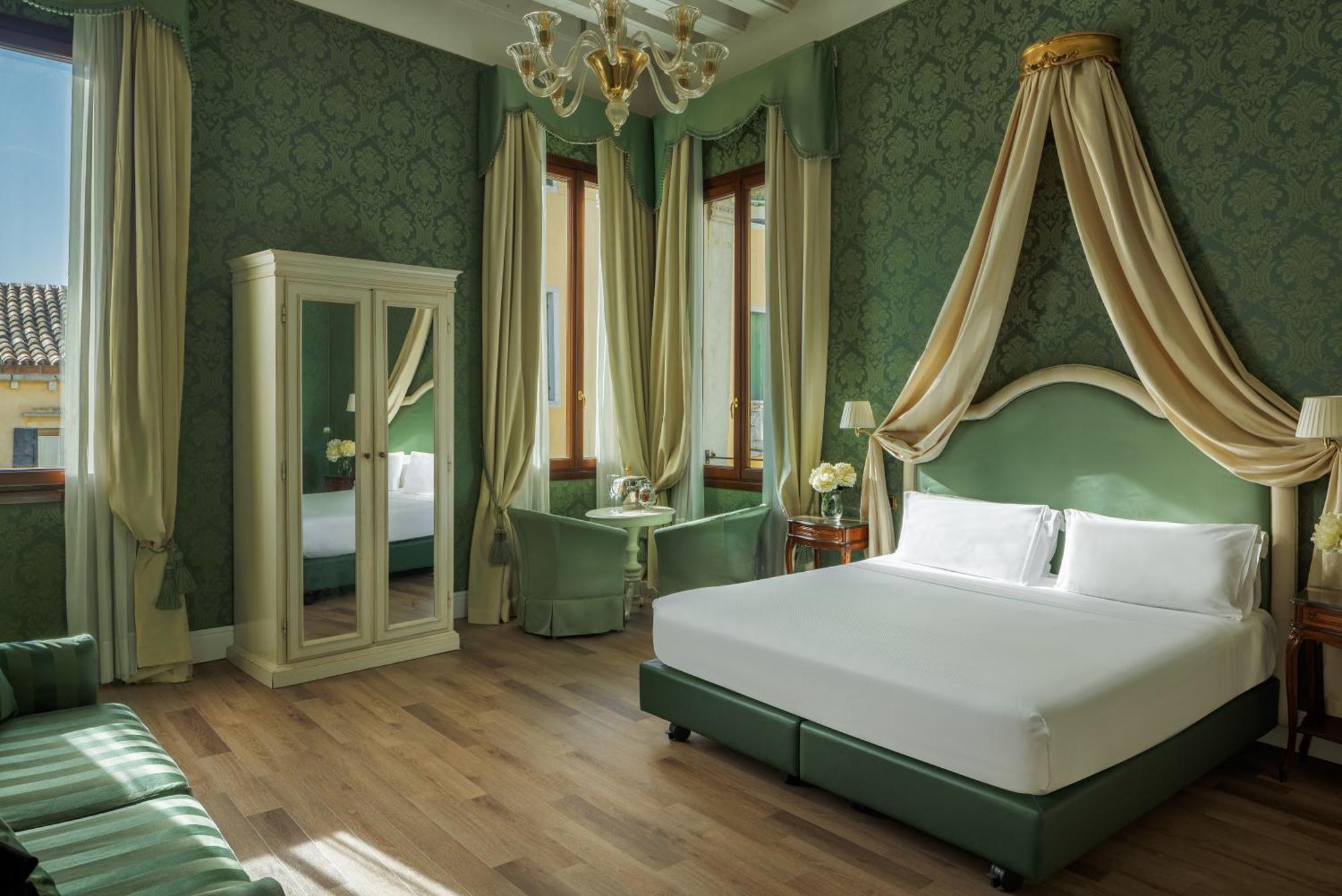 Premium Double or Twin Room,1649015153:JPEG