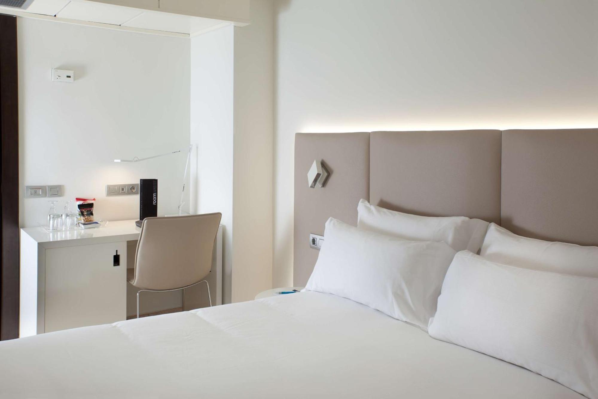 Standard Double or Twin Room,1649015360:JPEG