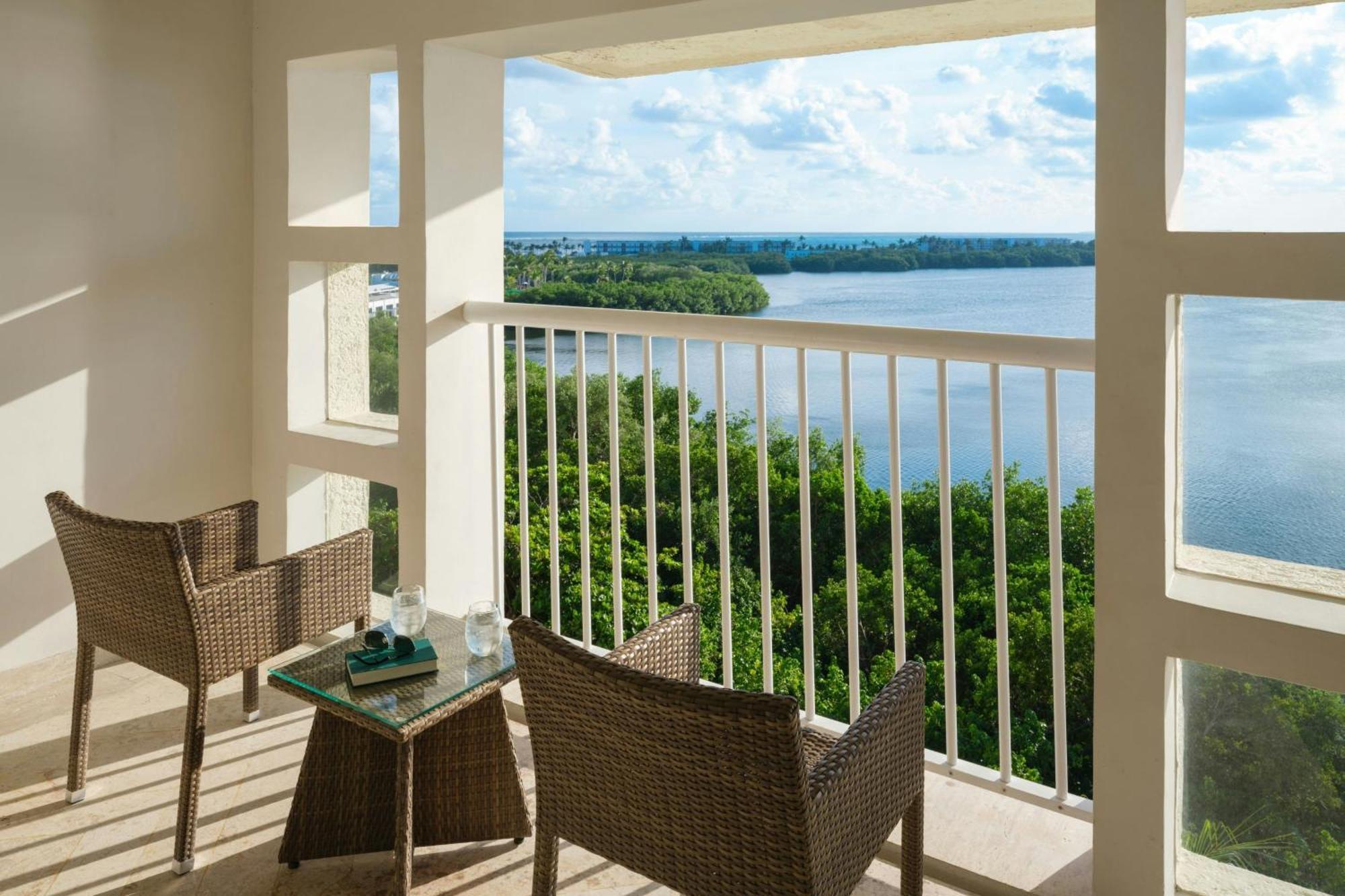 Deluxe Double Room Two Double Beds Balcony Lagoon View