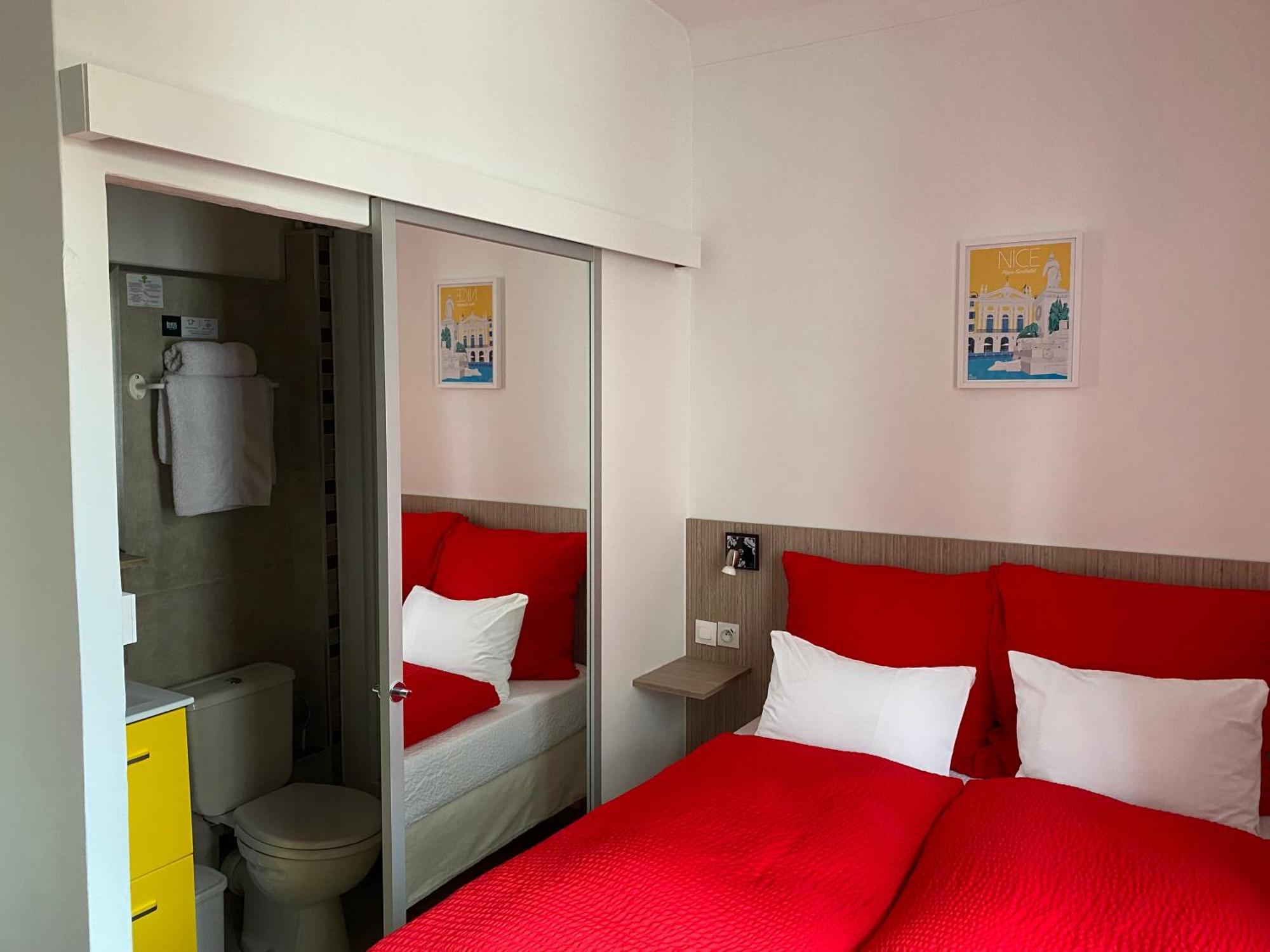 Standard Double Room Air-conditioning,1649029231:JPEG