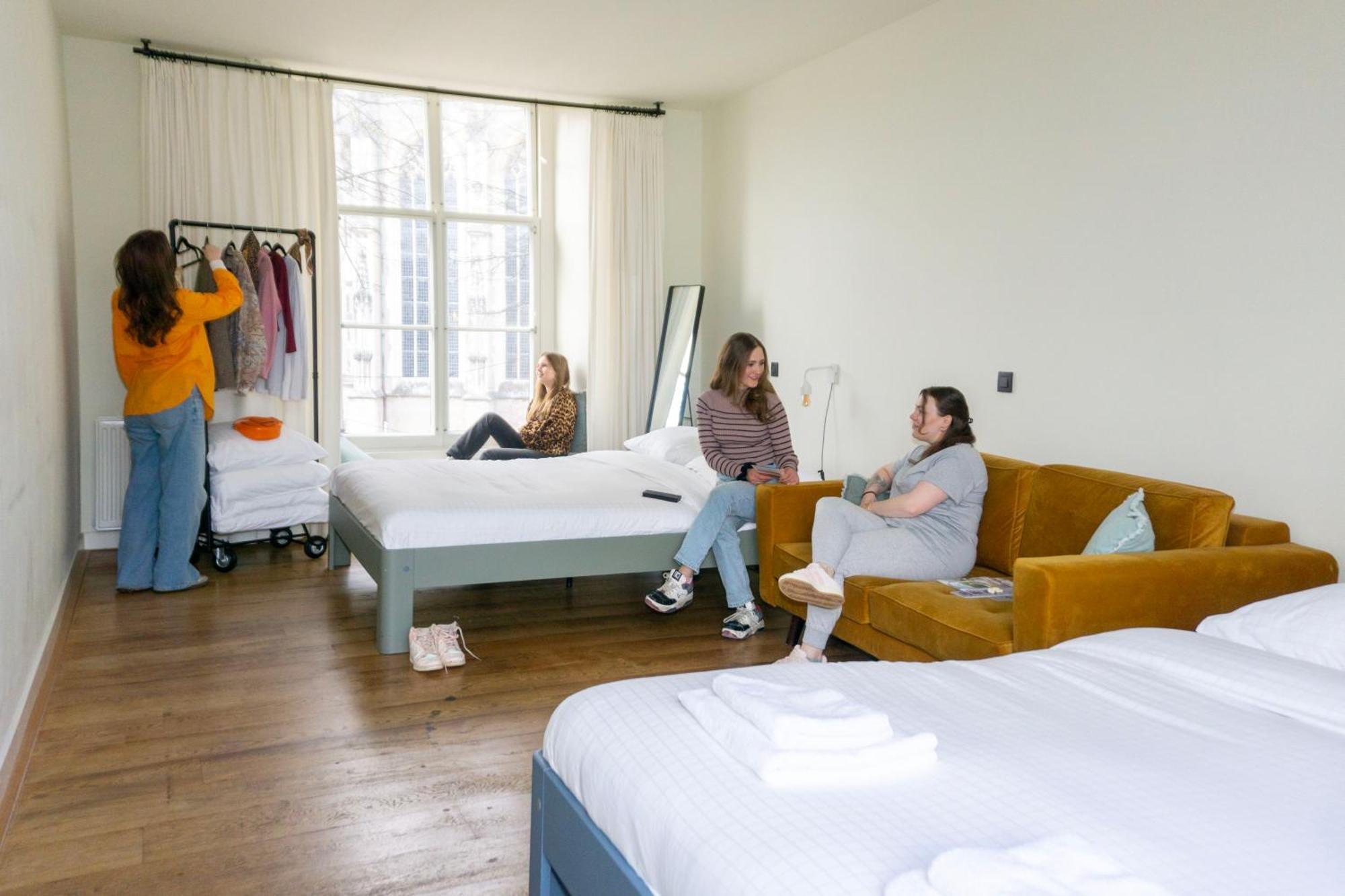 Deluxe Quadruple Room,1649067196:JPEG